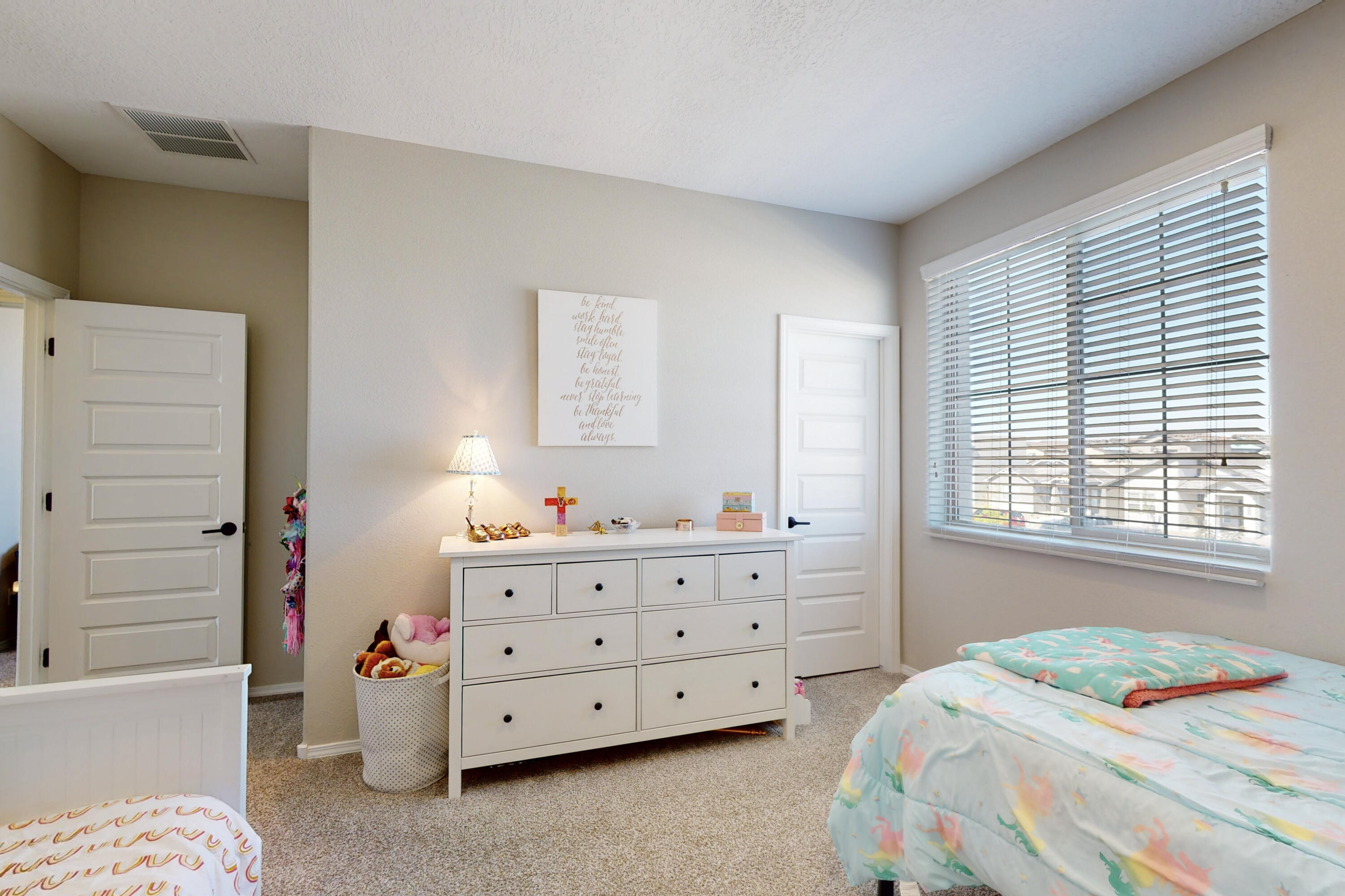 6016 Strand Loop SE