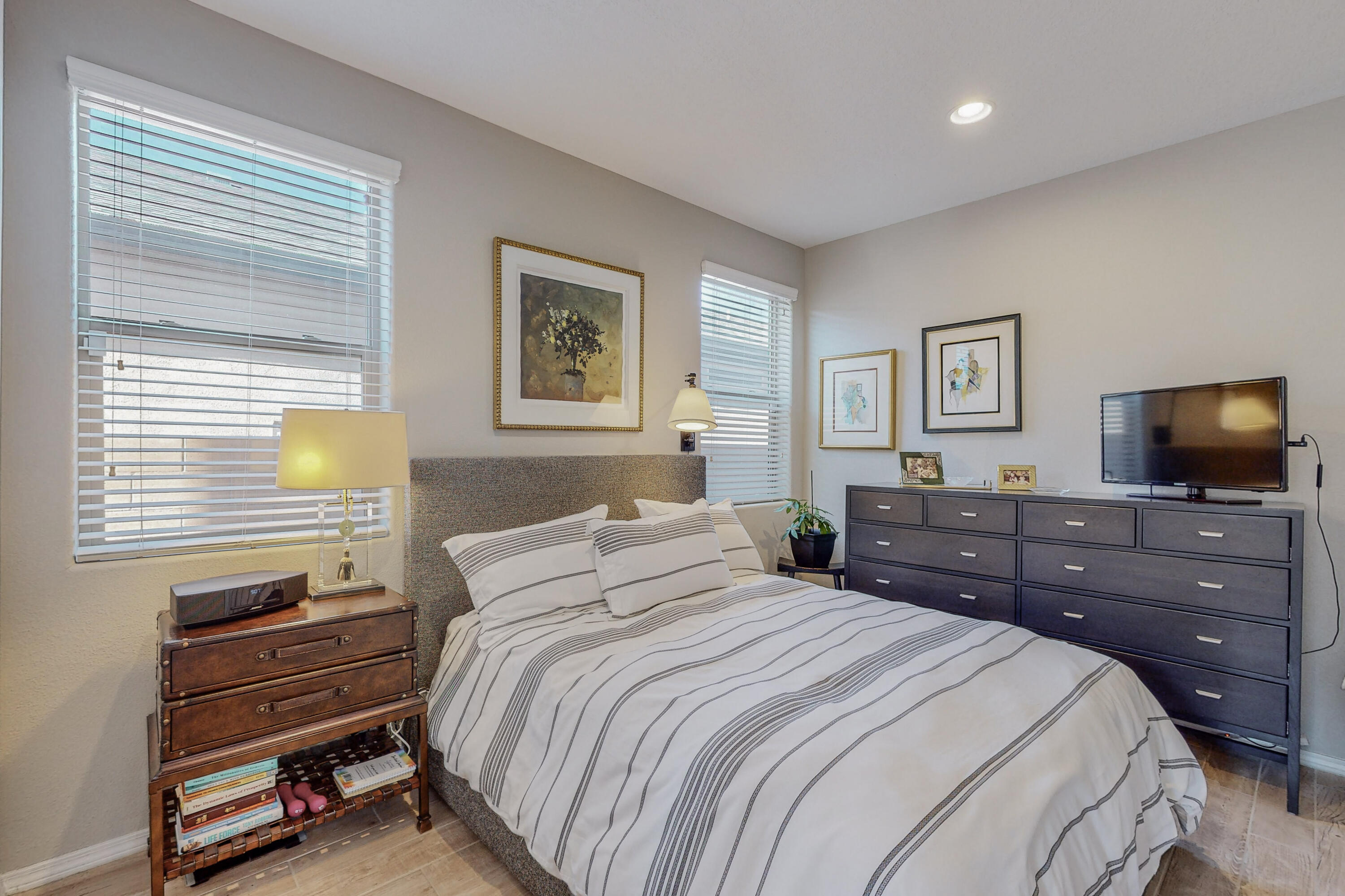 6016 Strand Loop SE