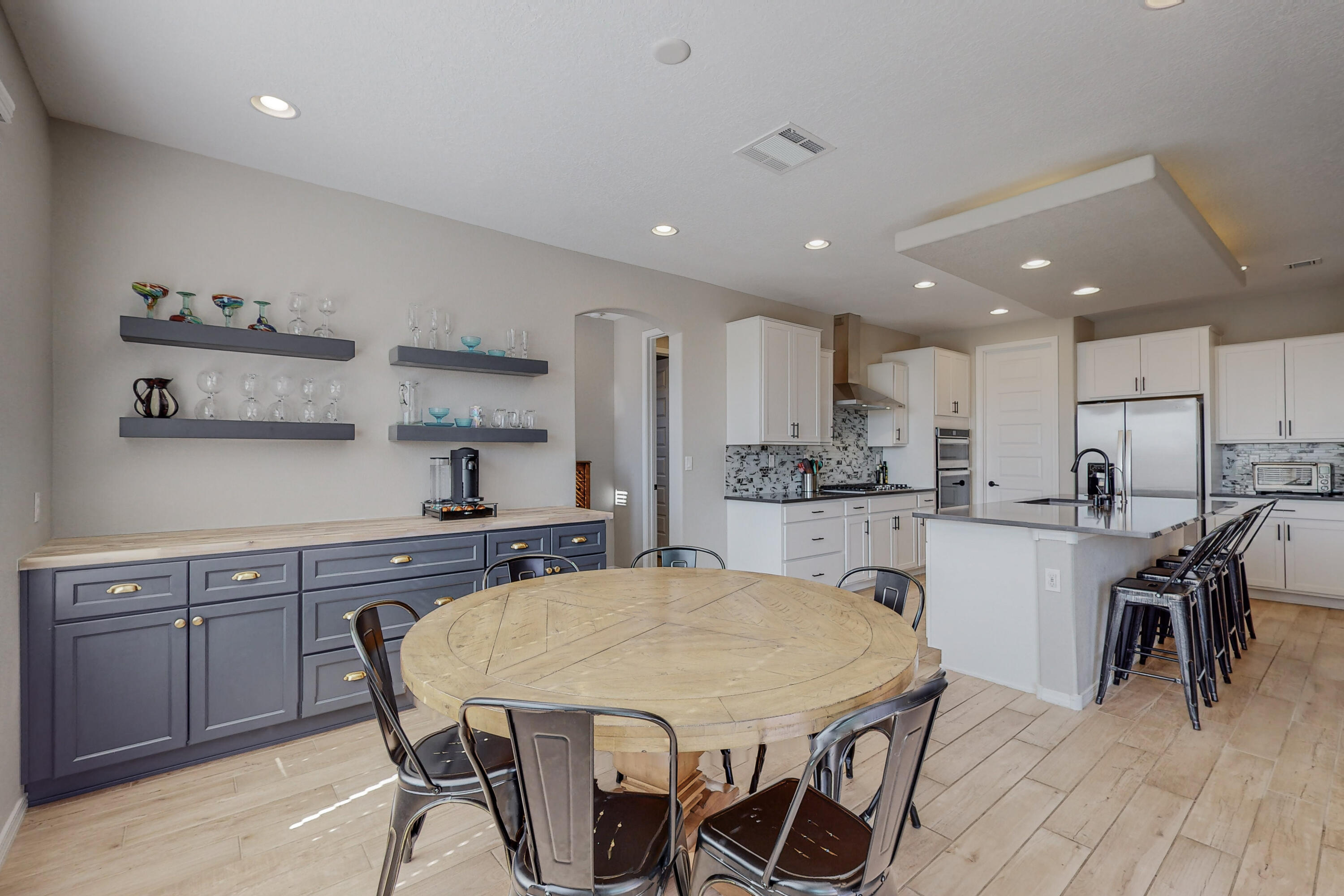 6016 Strand Loop SE