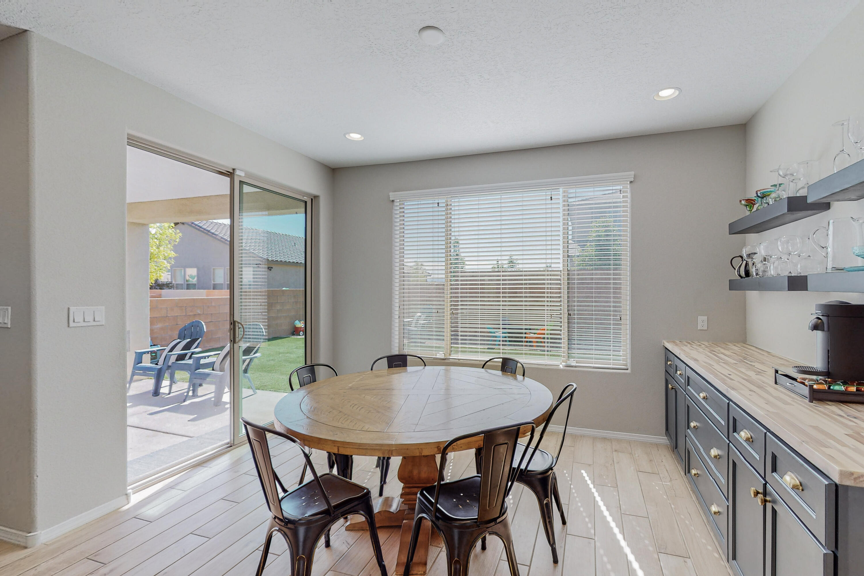 6016 Strand Loop SE
