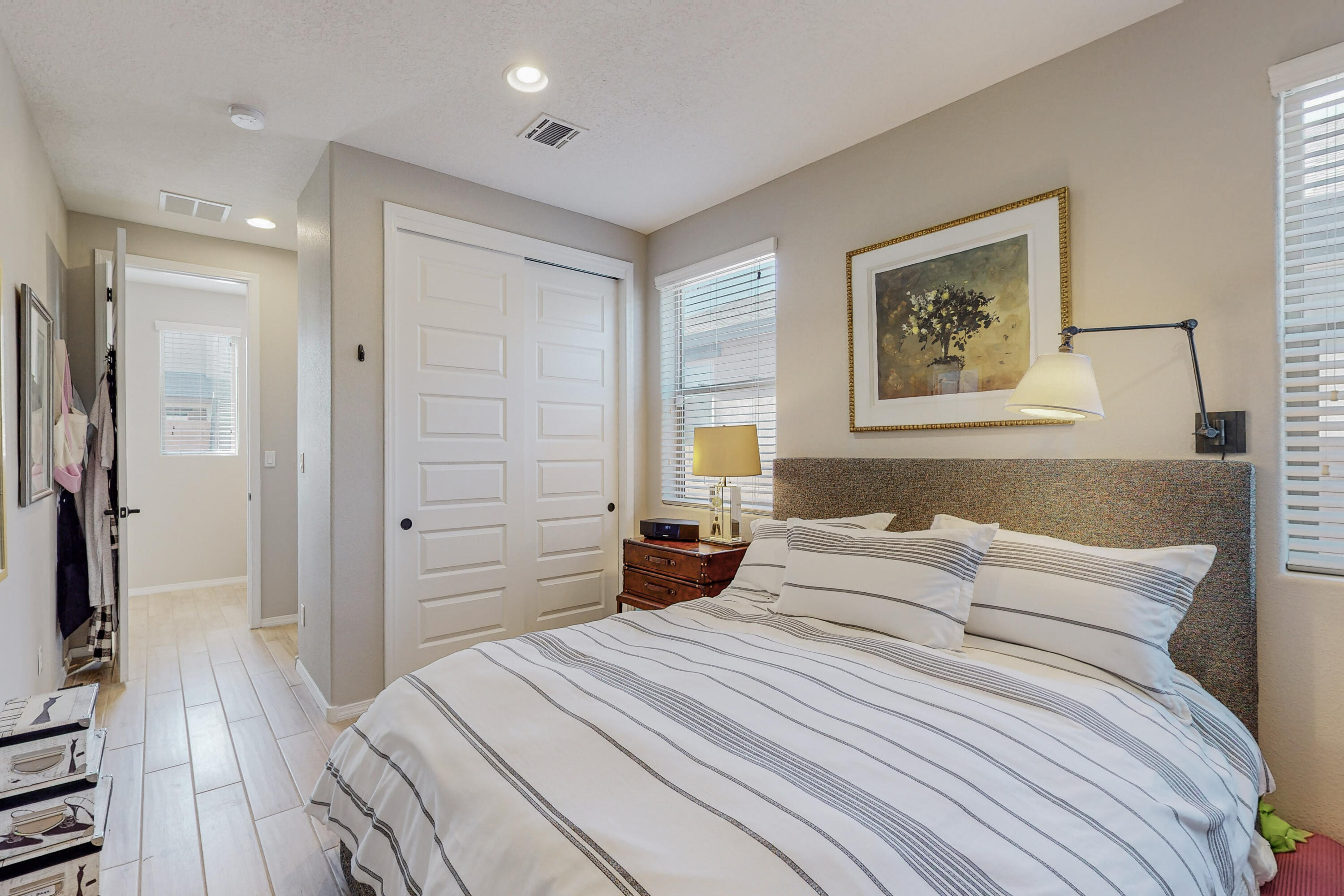 6016 Strand Loop SE
