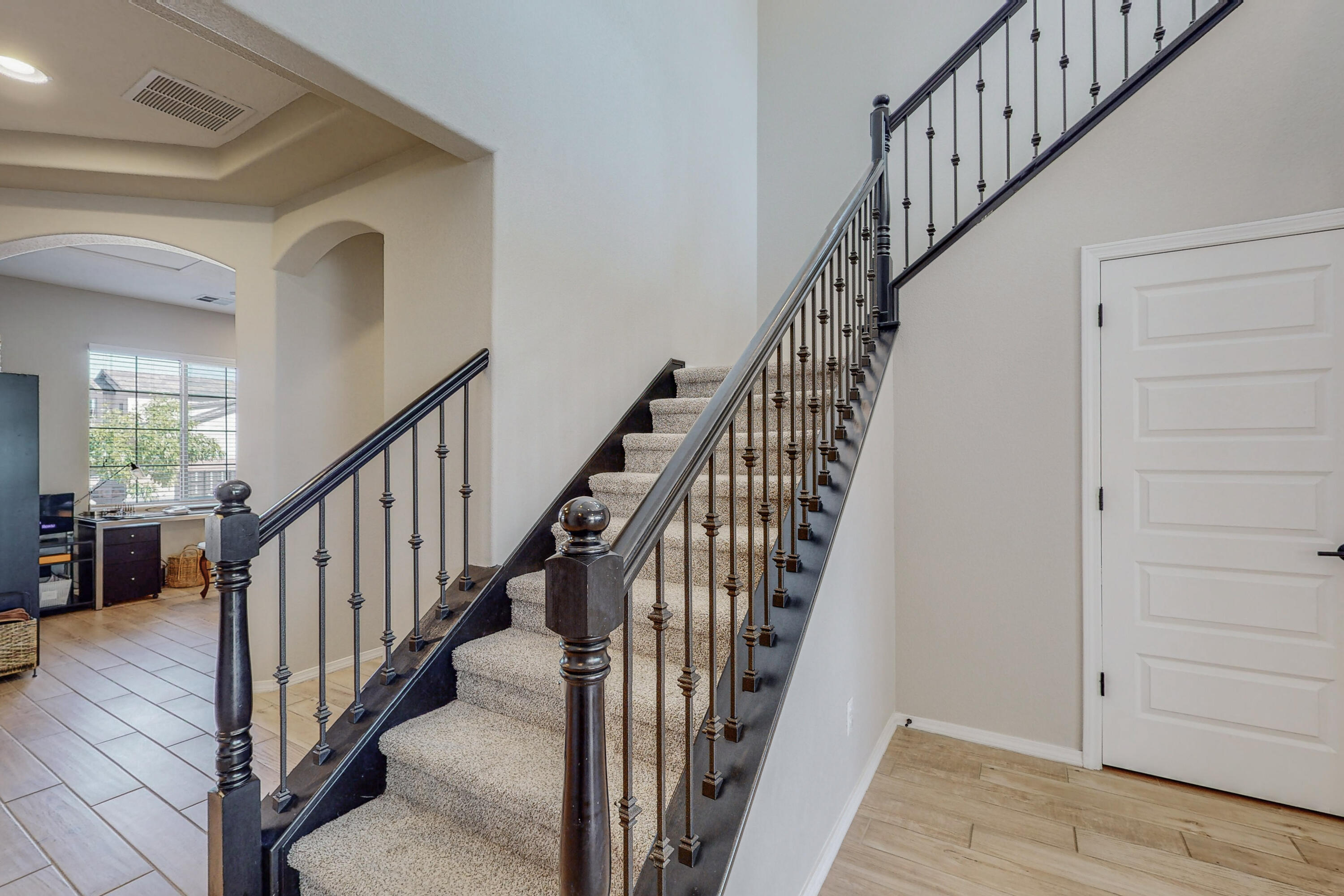 6016 Strand Loop SE