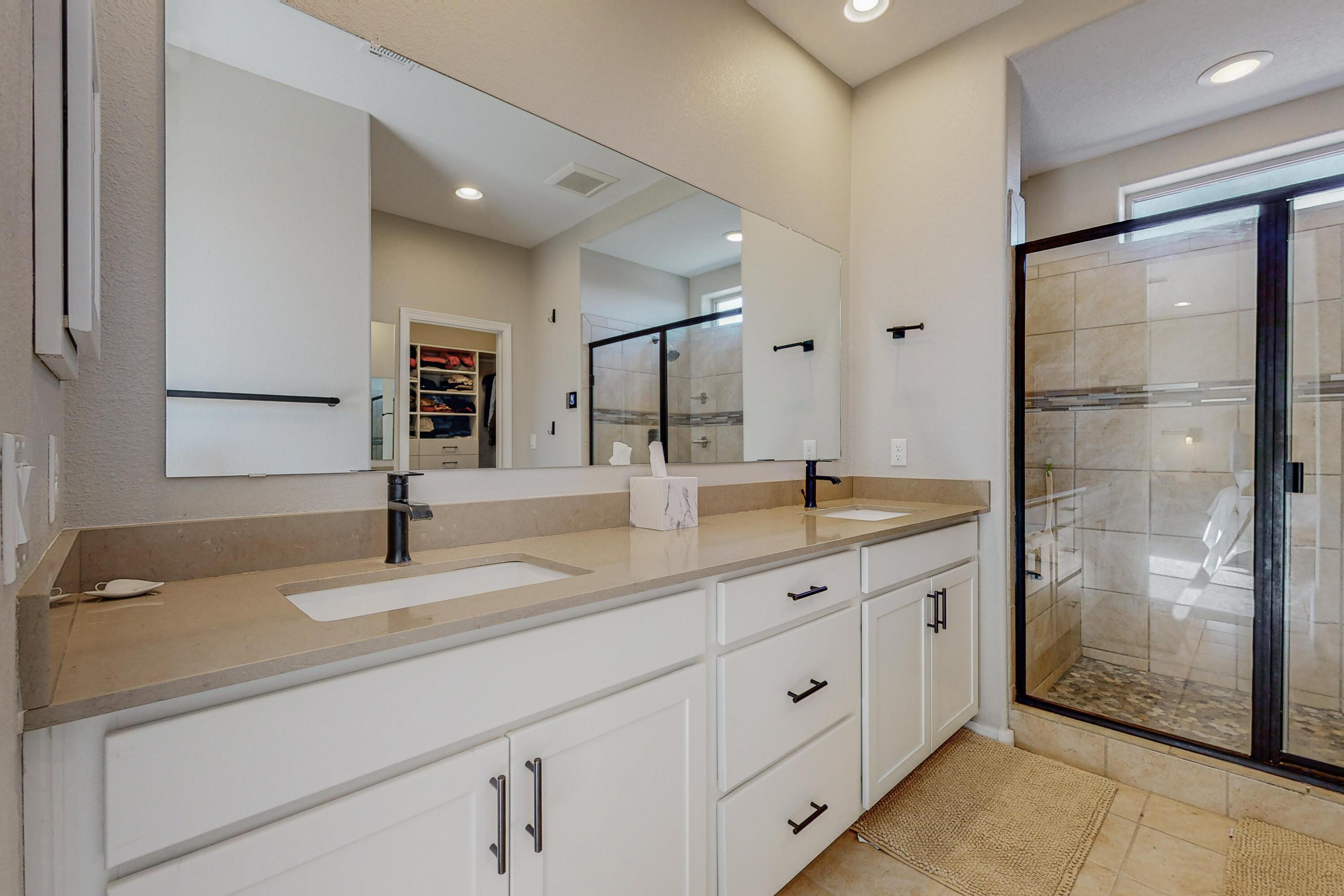 6016 Strand Loop SE
