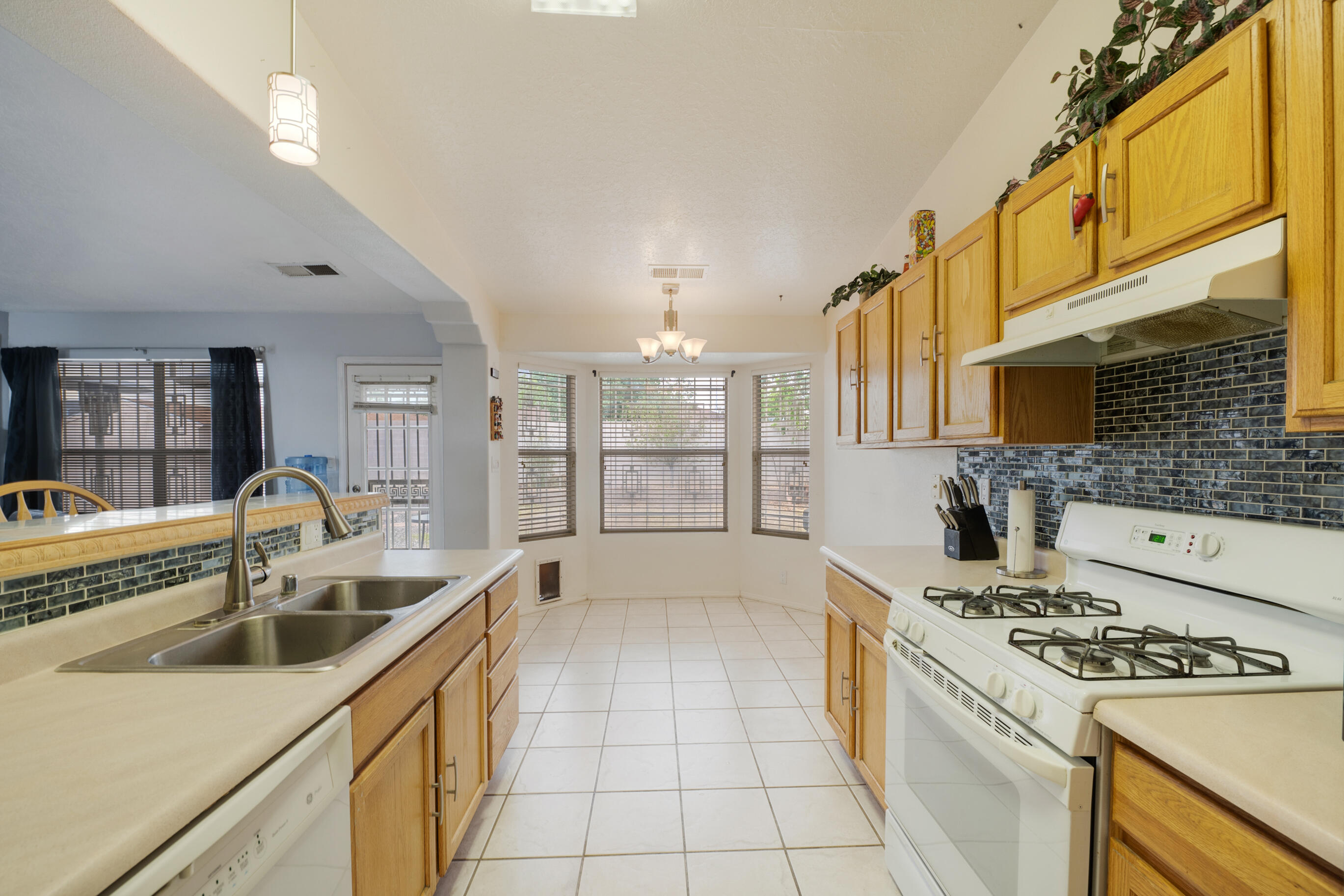 8112 Summerfield Court SW