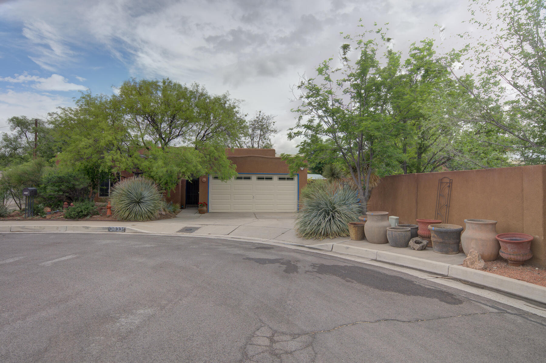 3833 Don Juan Court NW