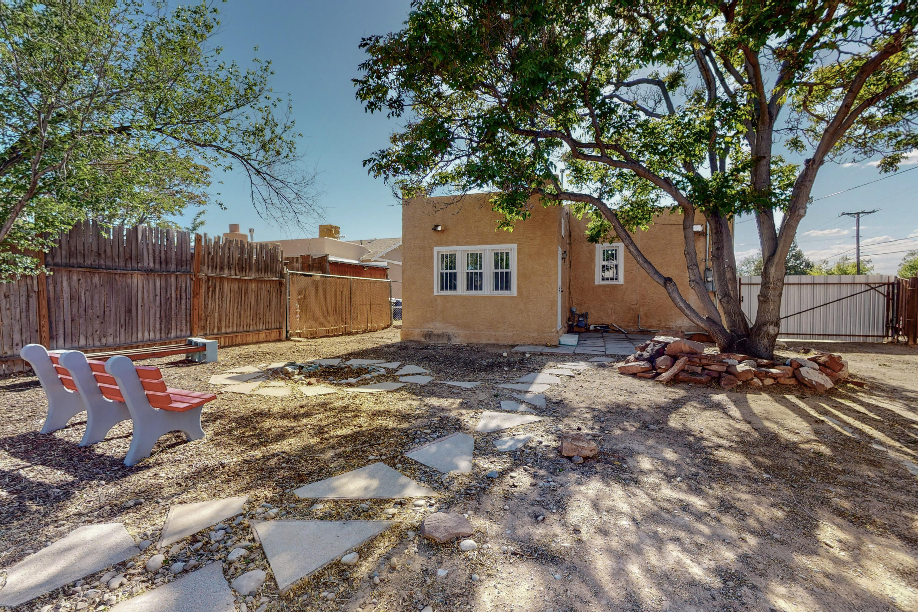304 Princeton Drive SE