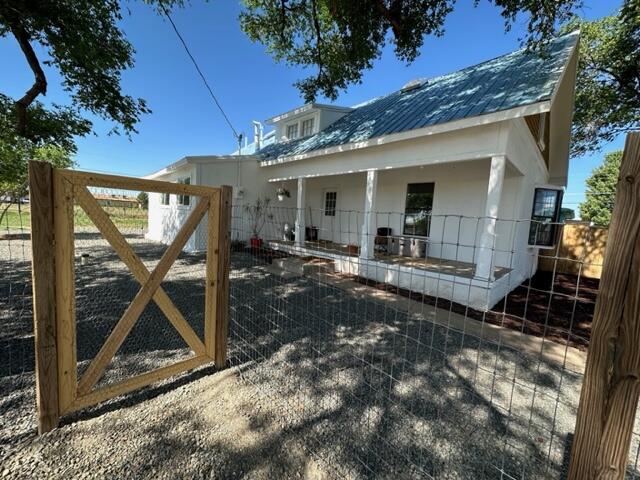 706 Center Avenue