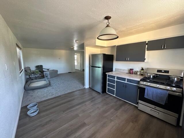 706 Center Avenue