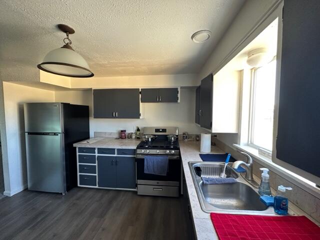 706 Center Avenue