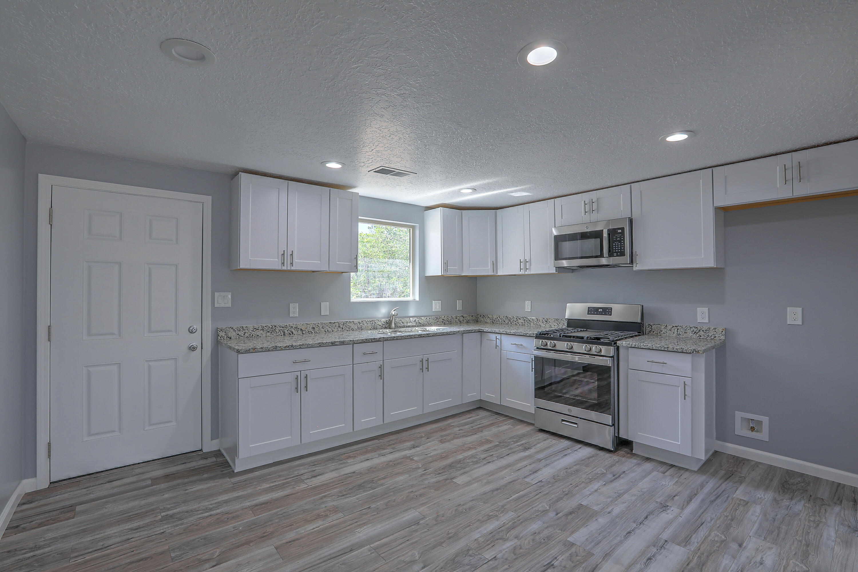 1101 Sunset Road SW