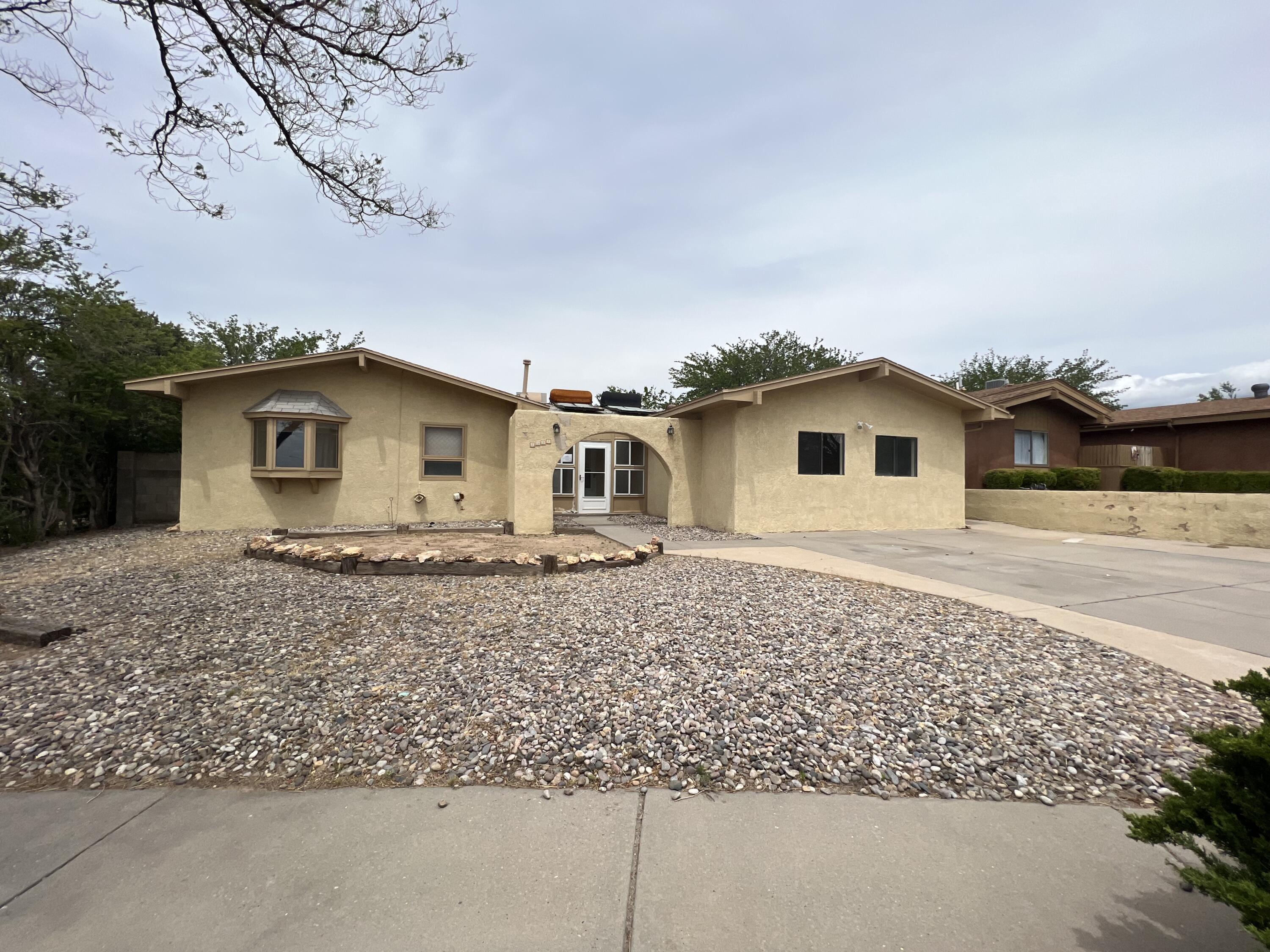 7337 Ticonderoga Road NE