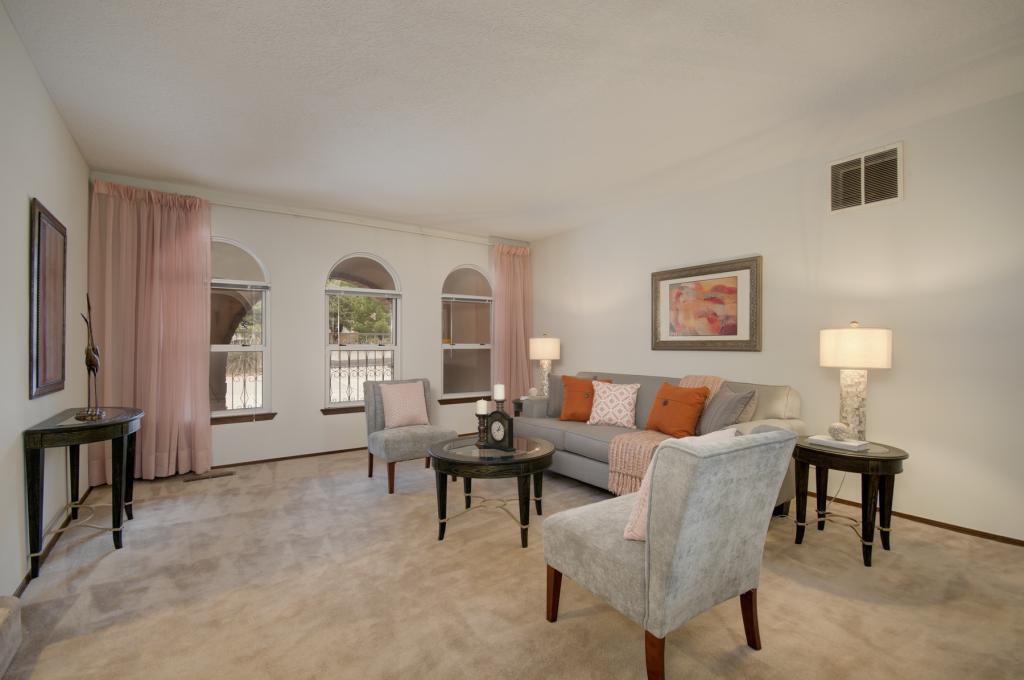 1308 Wagon Train Drive SE