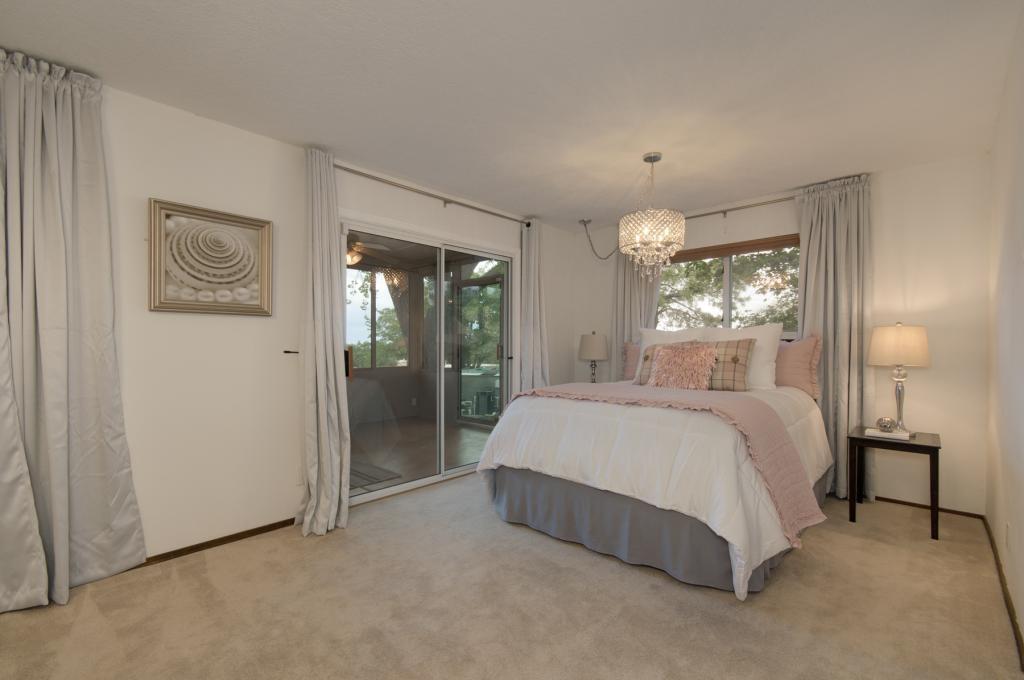 1308 Wagon Train Drive SE