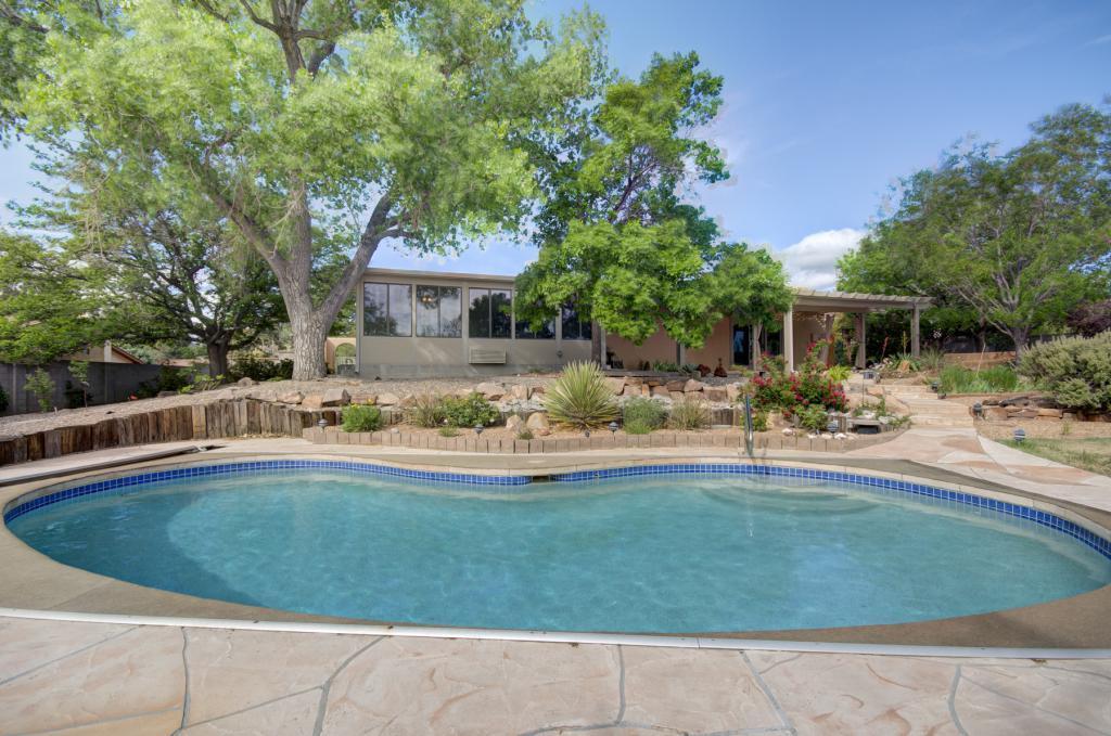 1308 Wagon Train Drive SE