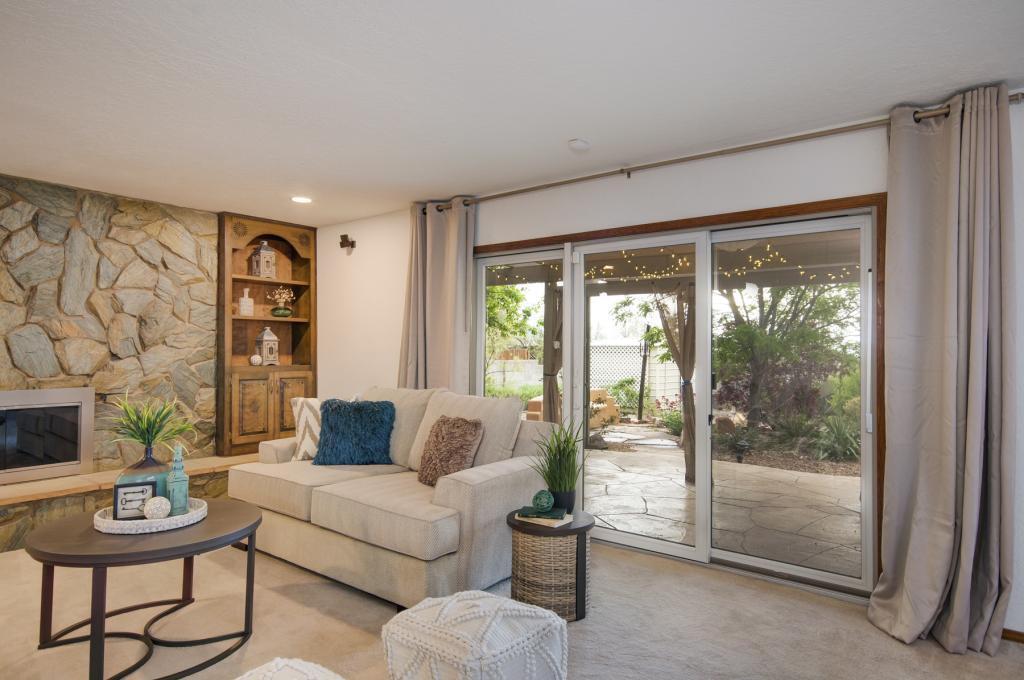 1308 Wagon Train Drive SE