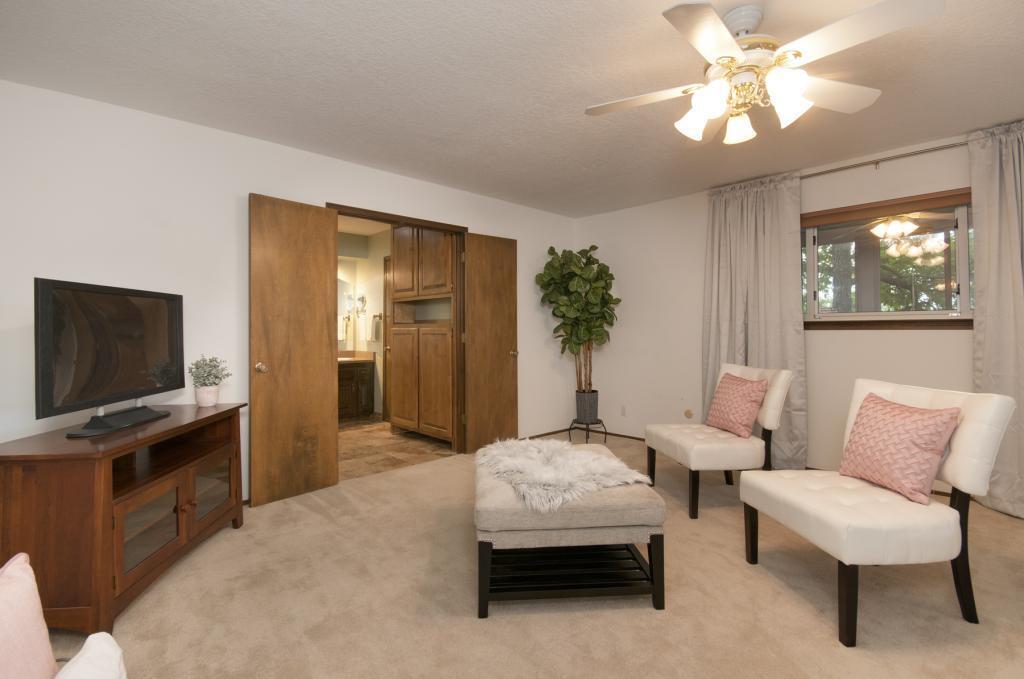 1308 Wagon Train Drive SE