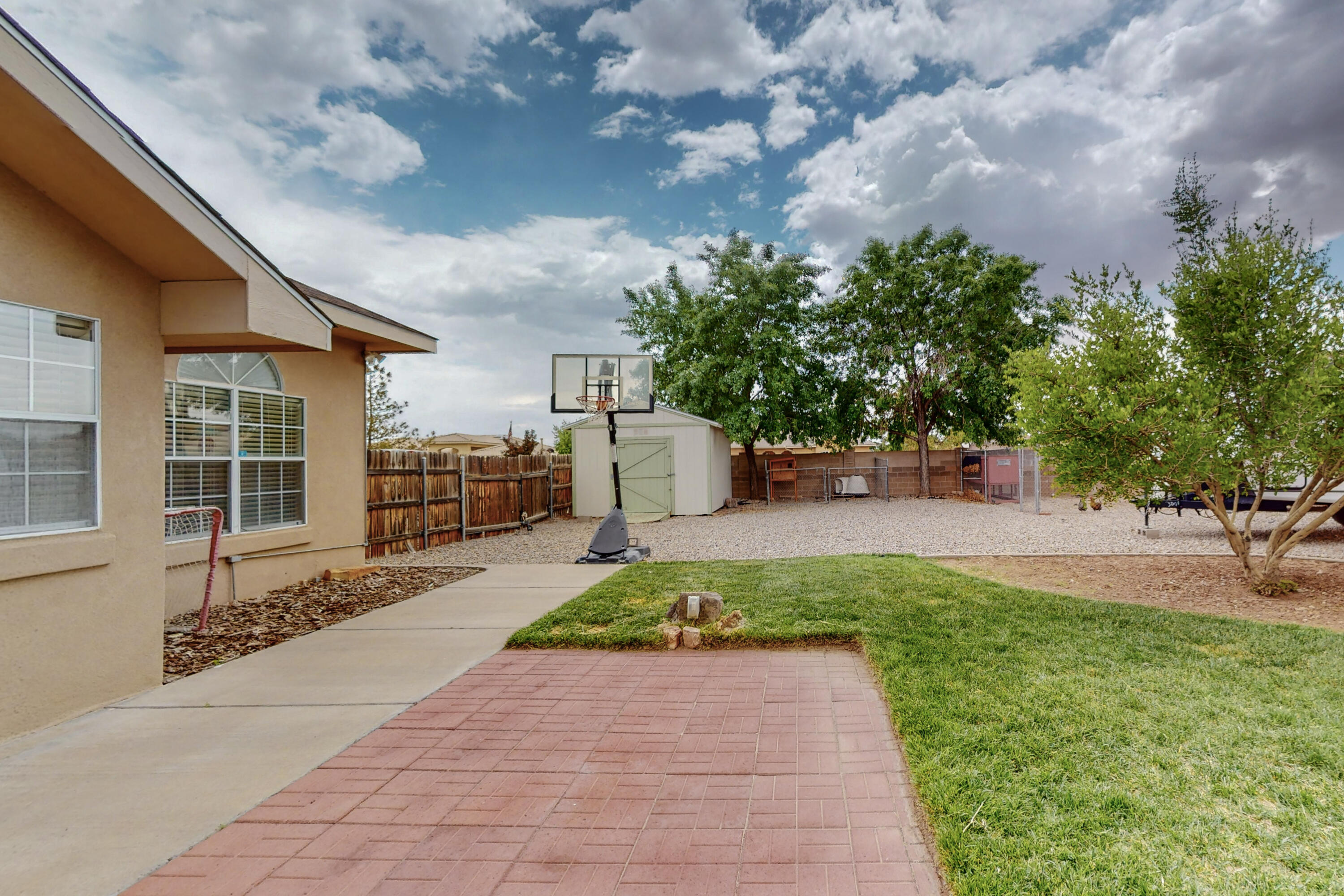 2644 Sandia Loop NE