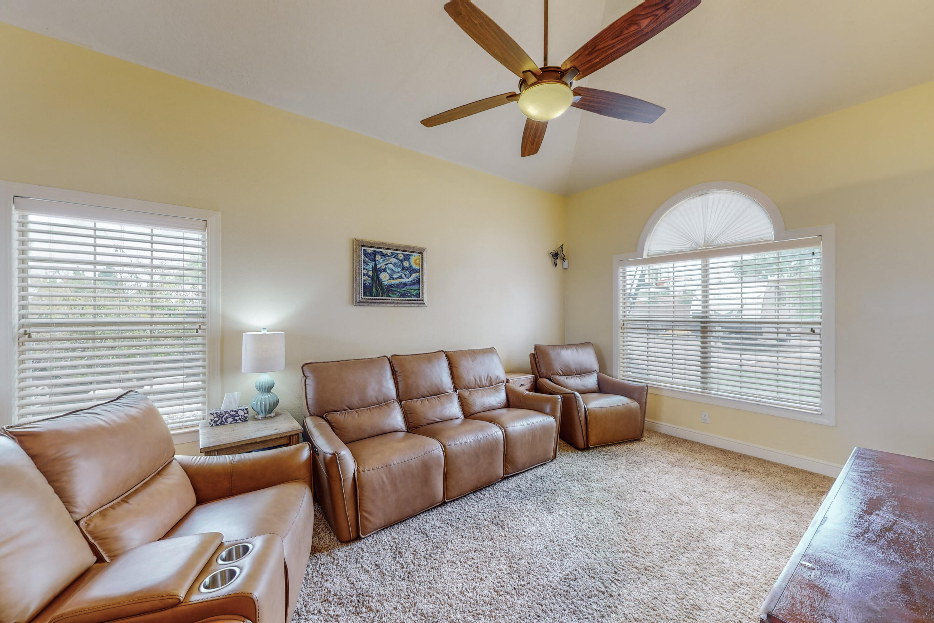 2644 Sandia Loop NE