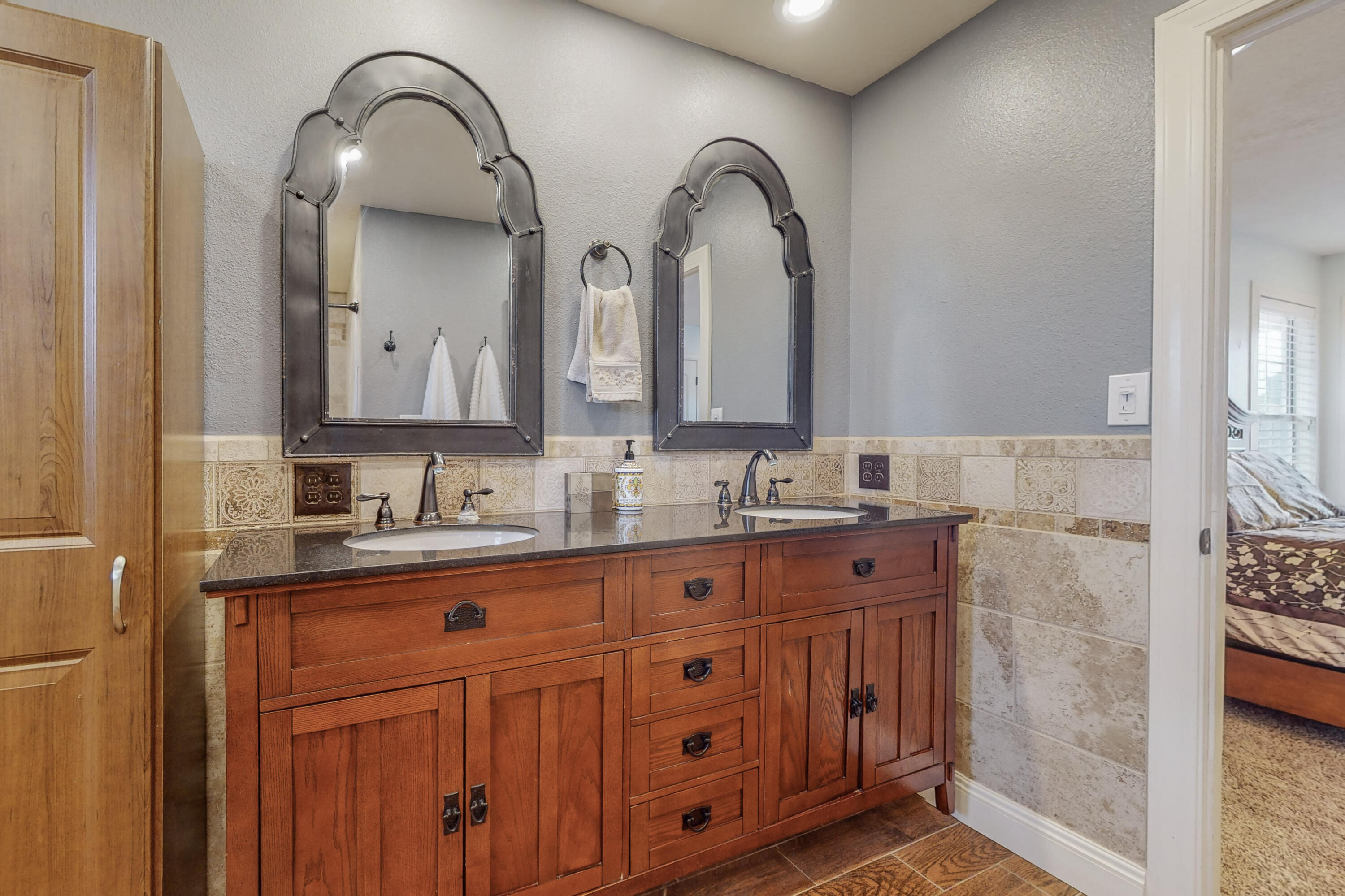 2644 Sandia Loop NE