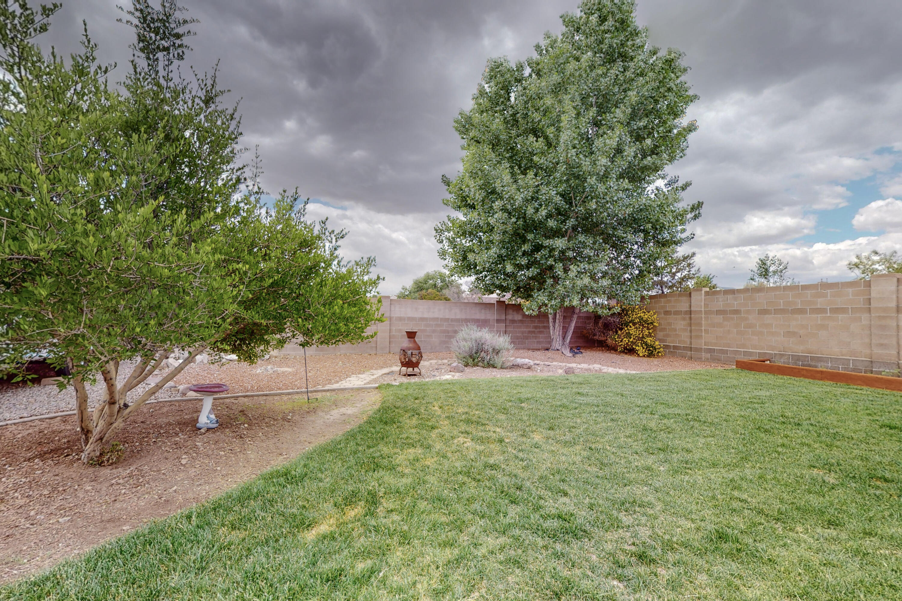 2644 Sandia Loop NE