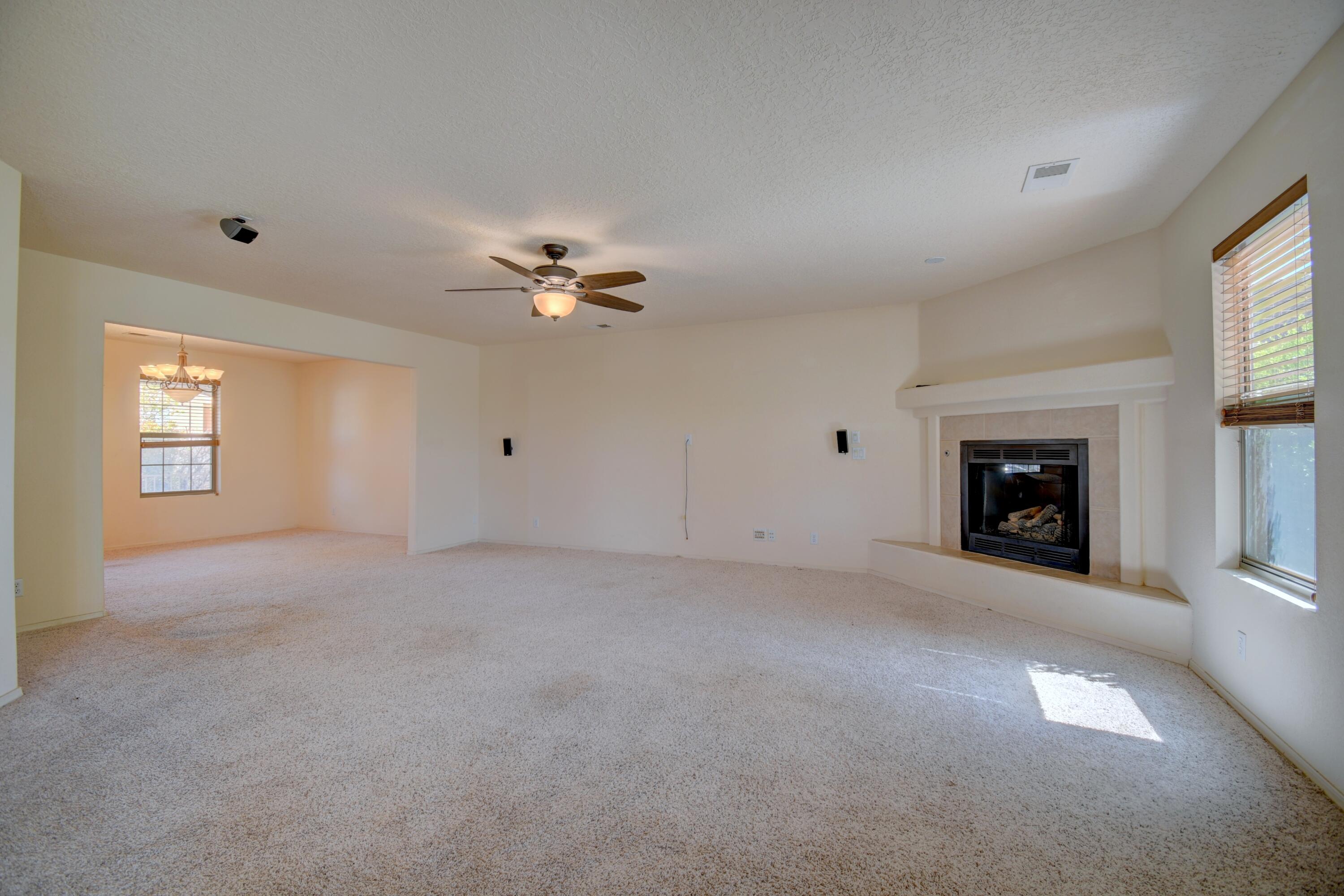 5901 Chaco Loop NE
