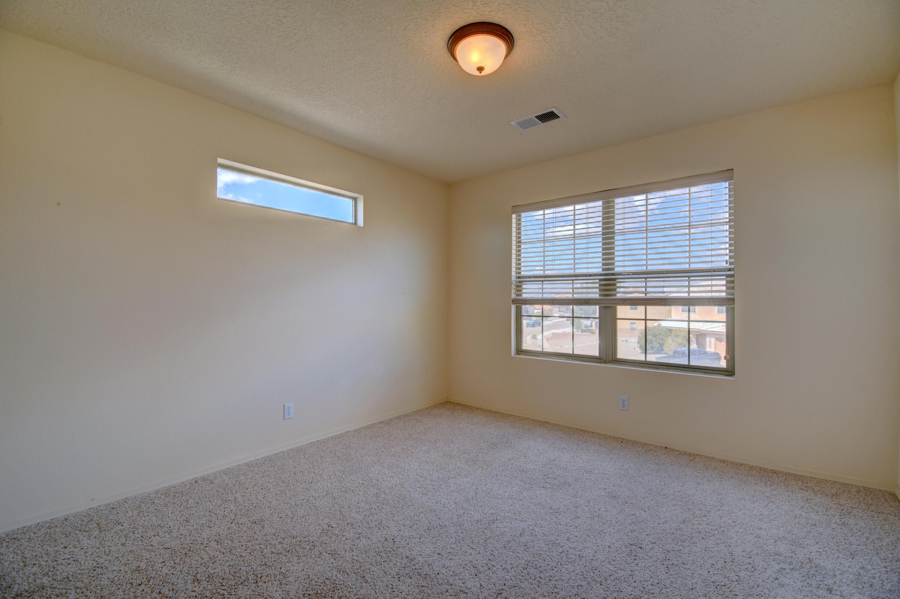 5901 Chaco Loop NE