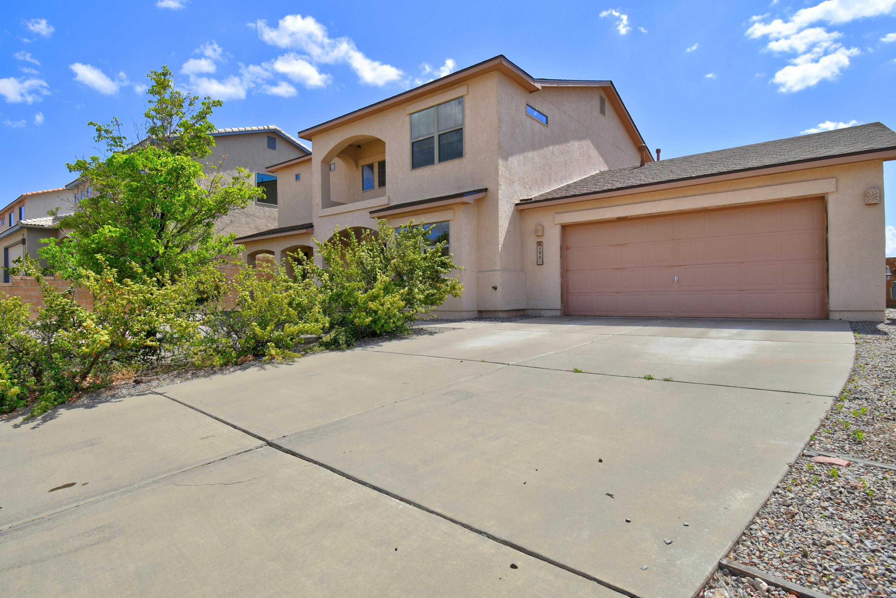5901 Chaco Loop NE