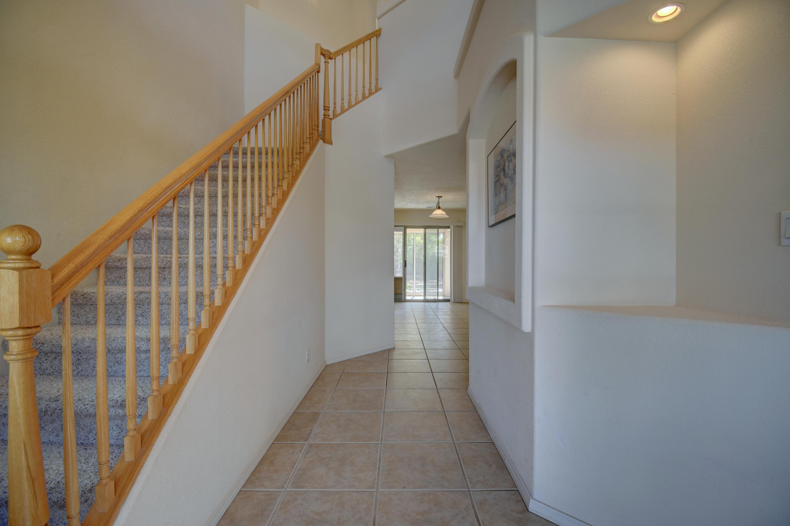 5901 Chaco Loop NE