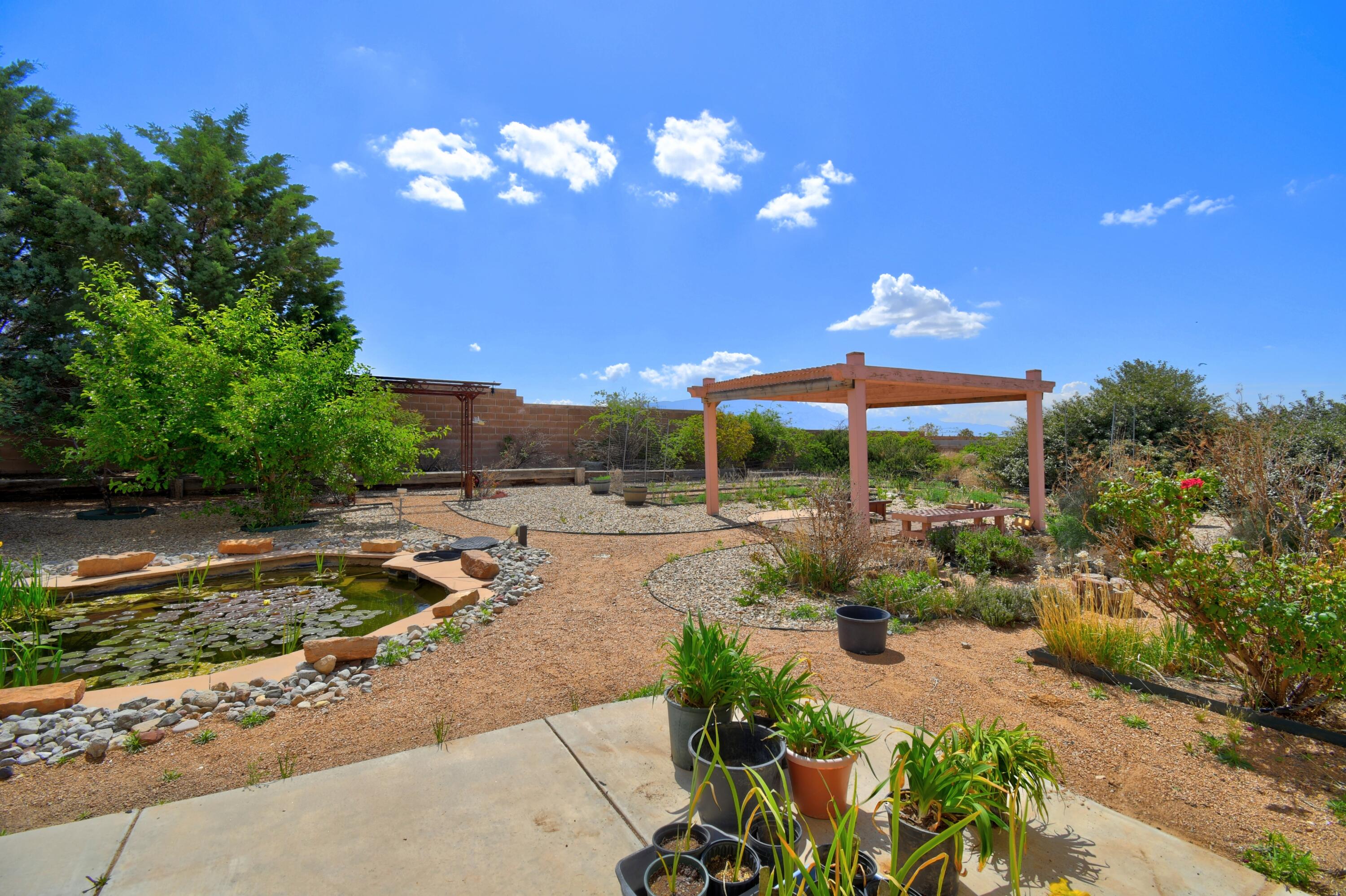 5901 Chaco Loop NE