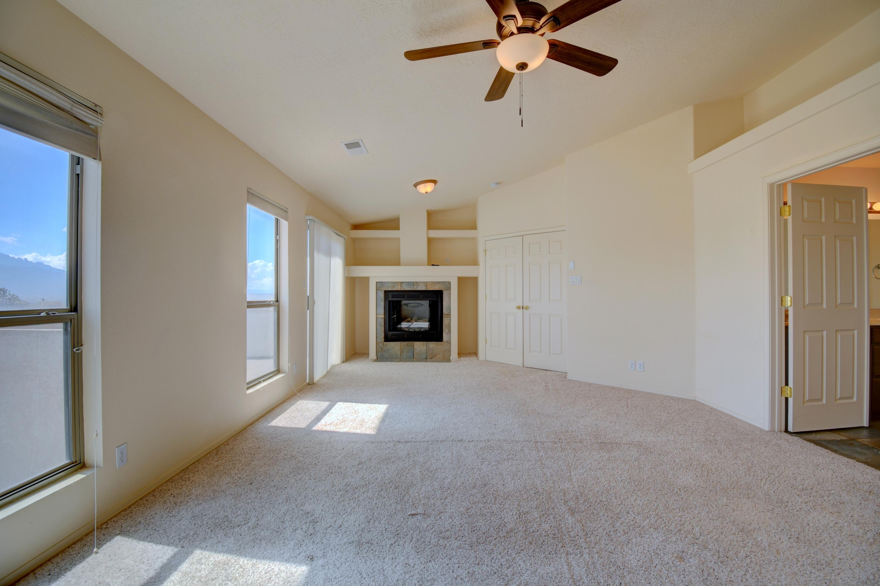5901 Chaco Loop NE
