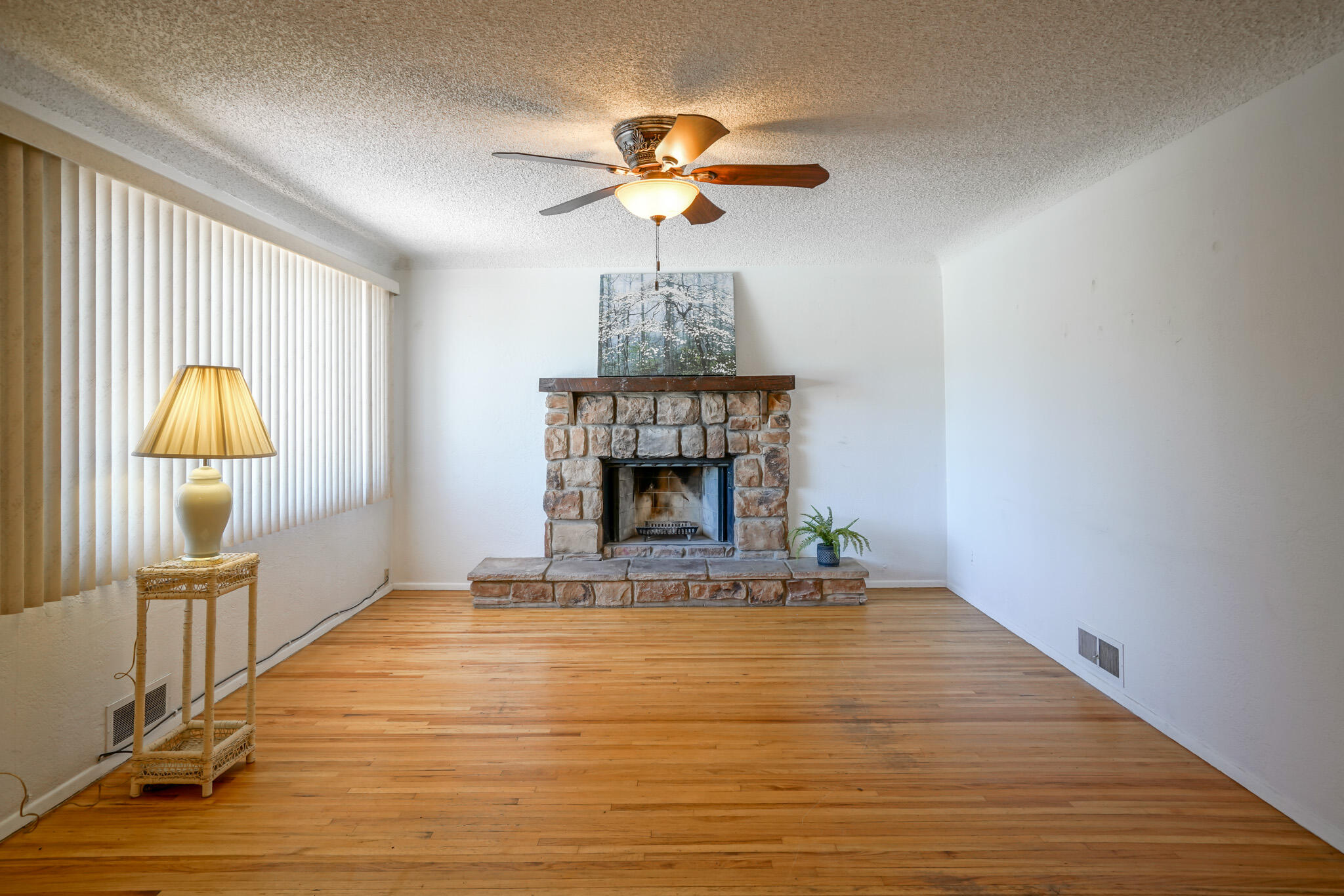 717 Alvarado Drive SE