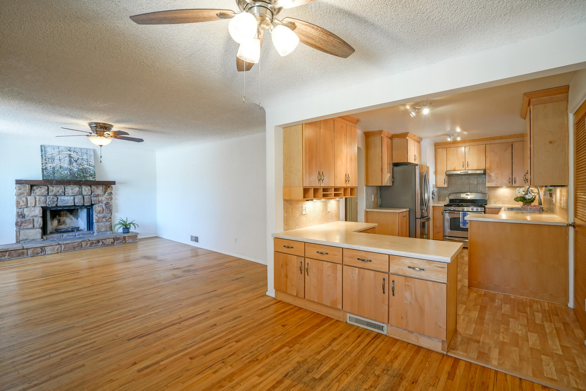 717 Alvarado Drive SE