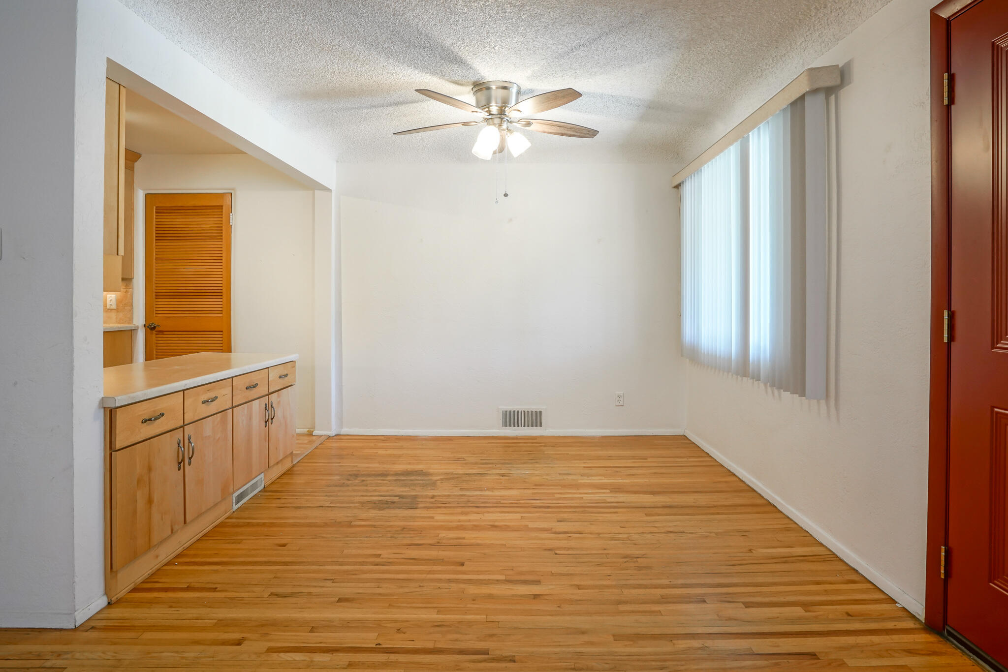 717 Alvarado Drive SE
