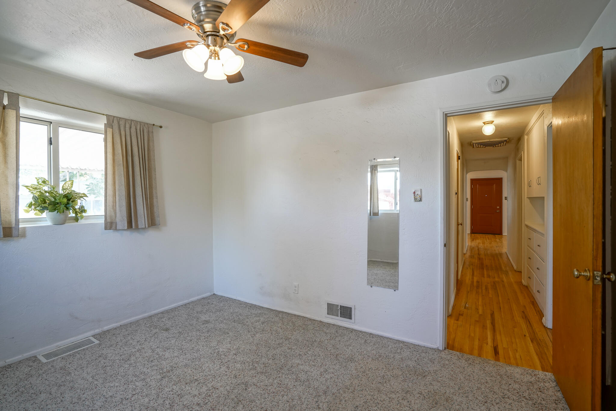 717 Alvarado Drive SE