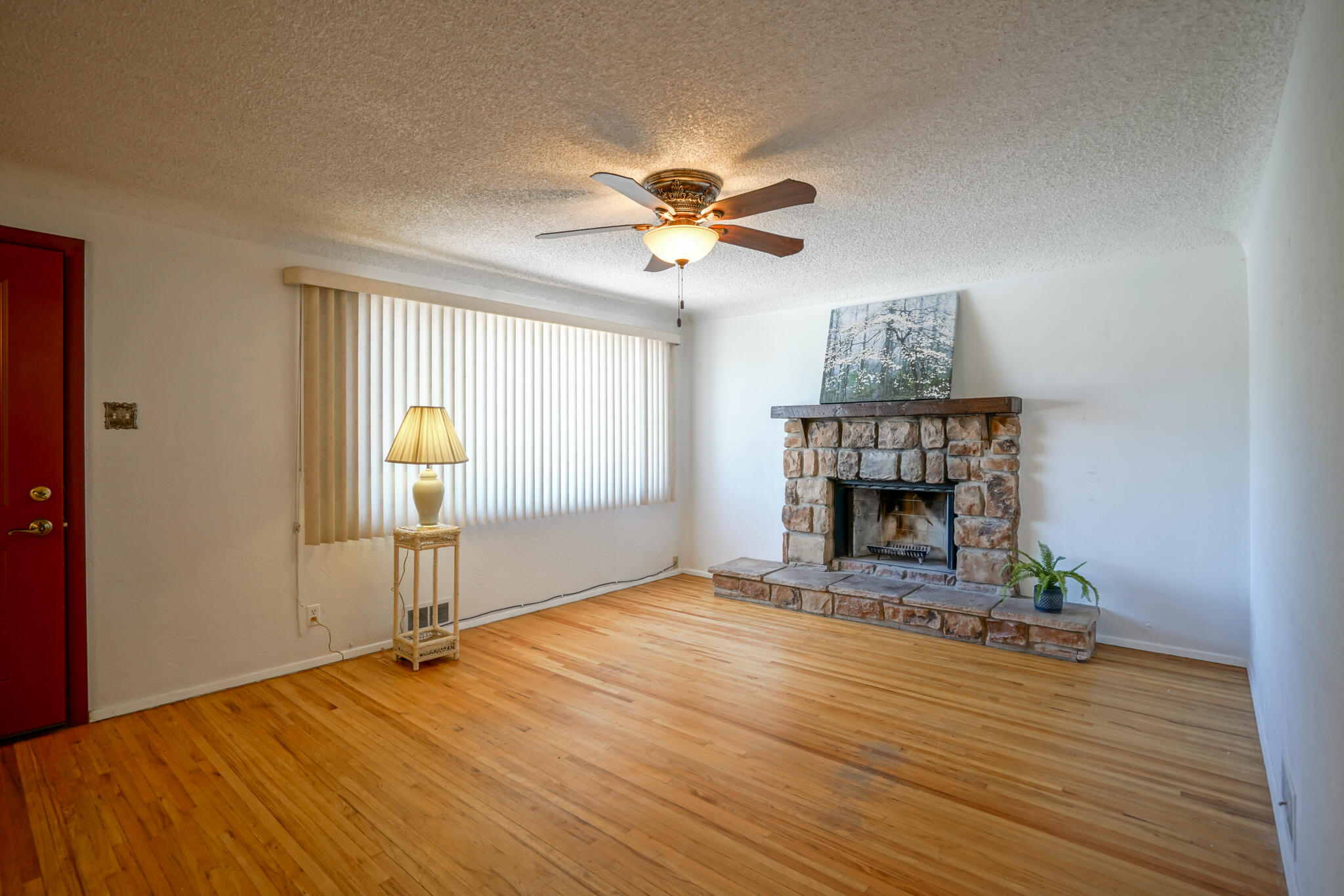 717 Alvarado Drive SE