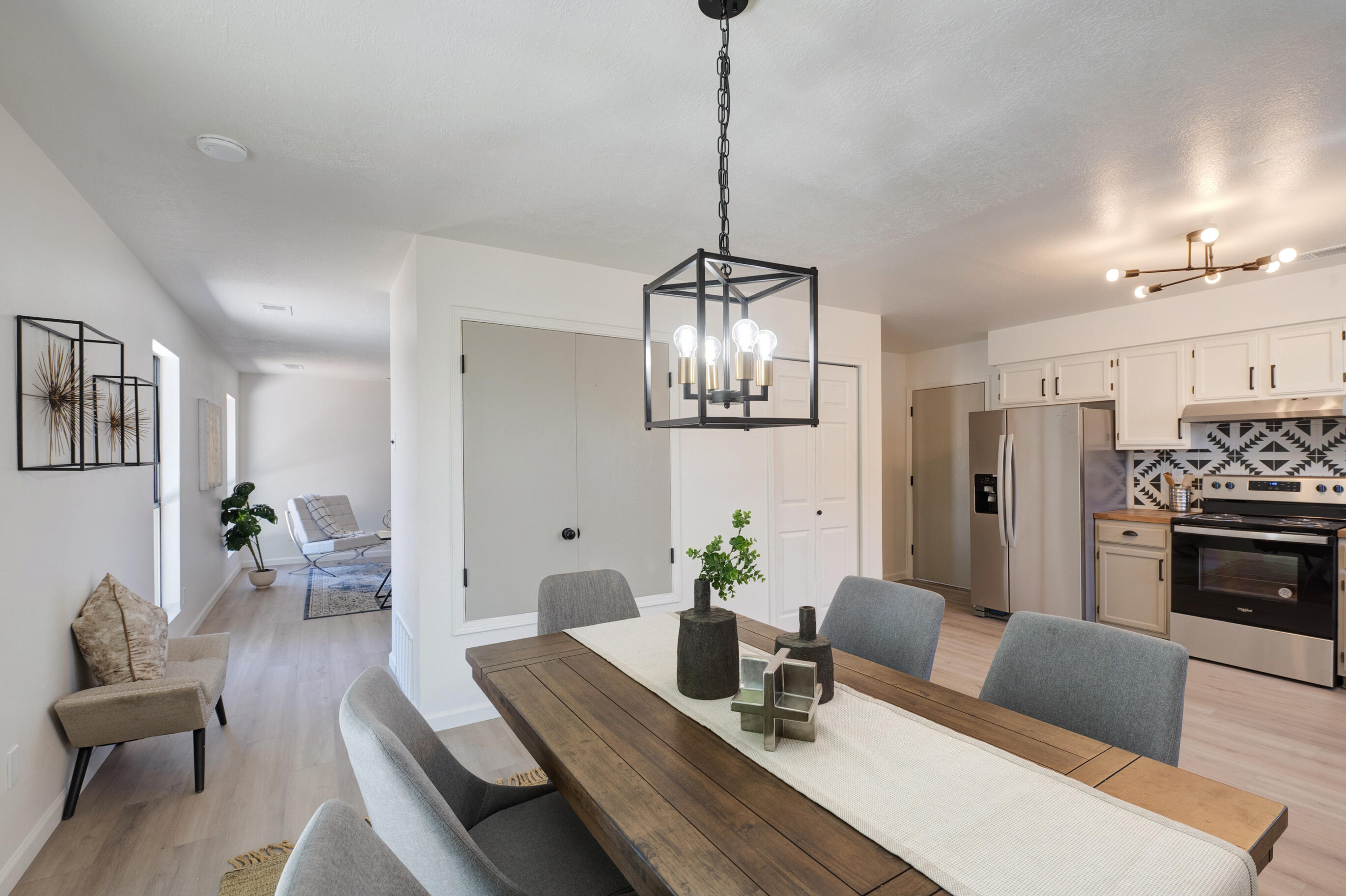 837 Stagecoach Road SE