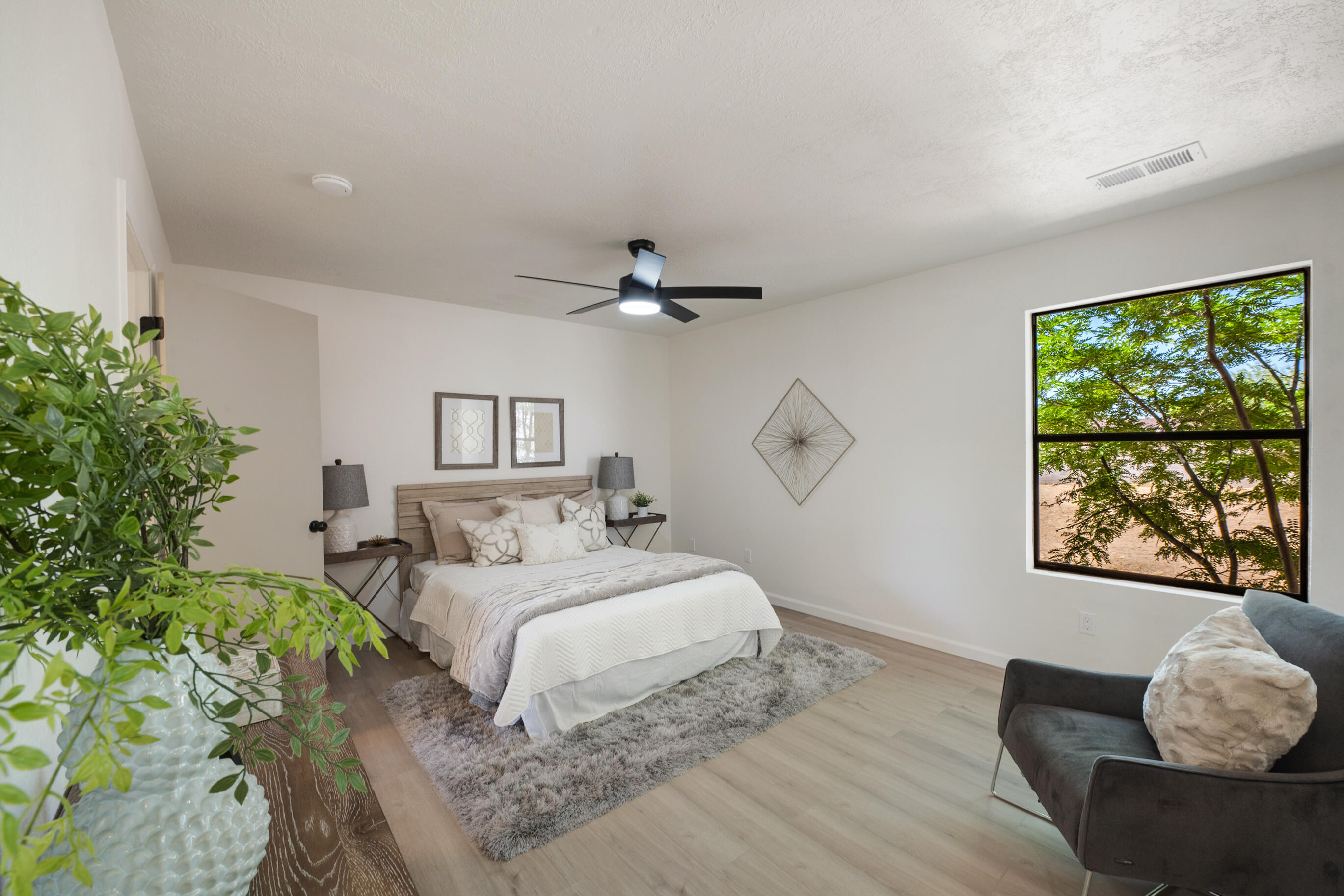 837 Stagecoach Road SE