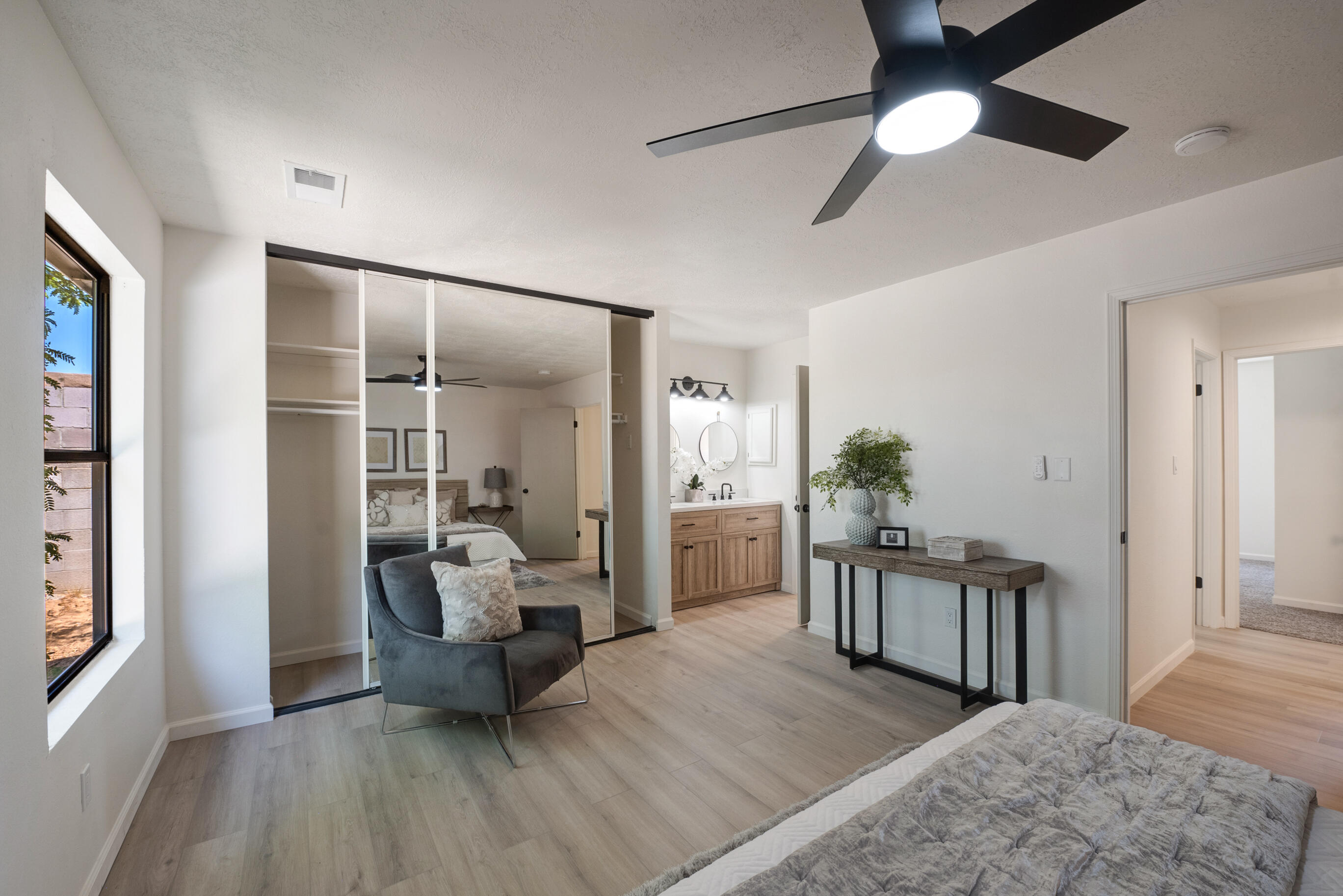 837 Stagecoach Road SE