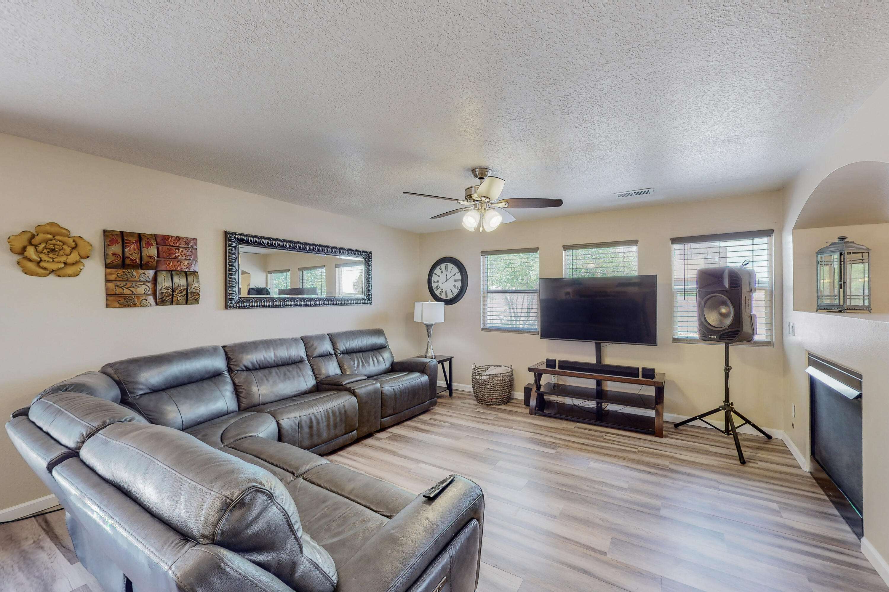 1601 San Pedro Road NE