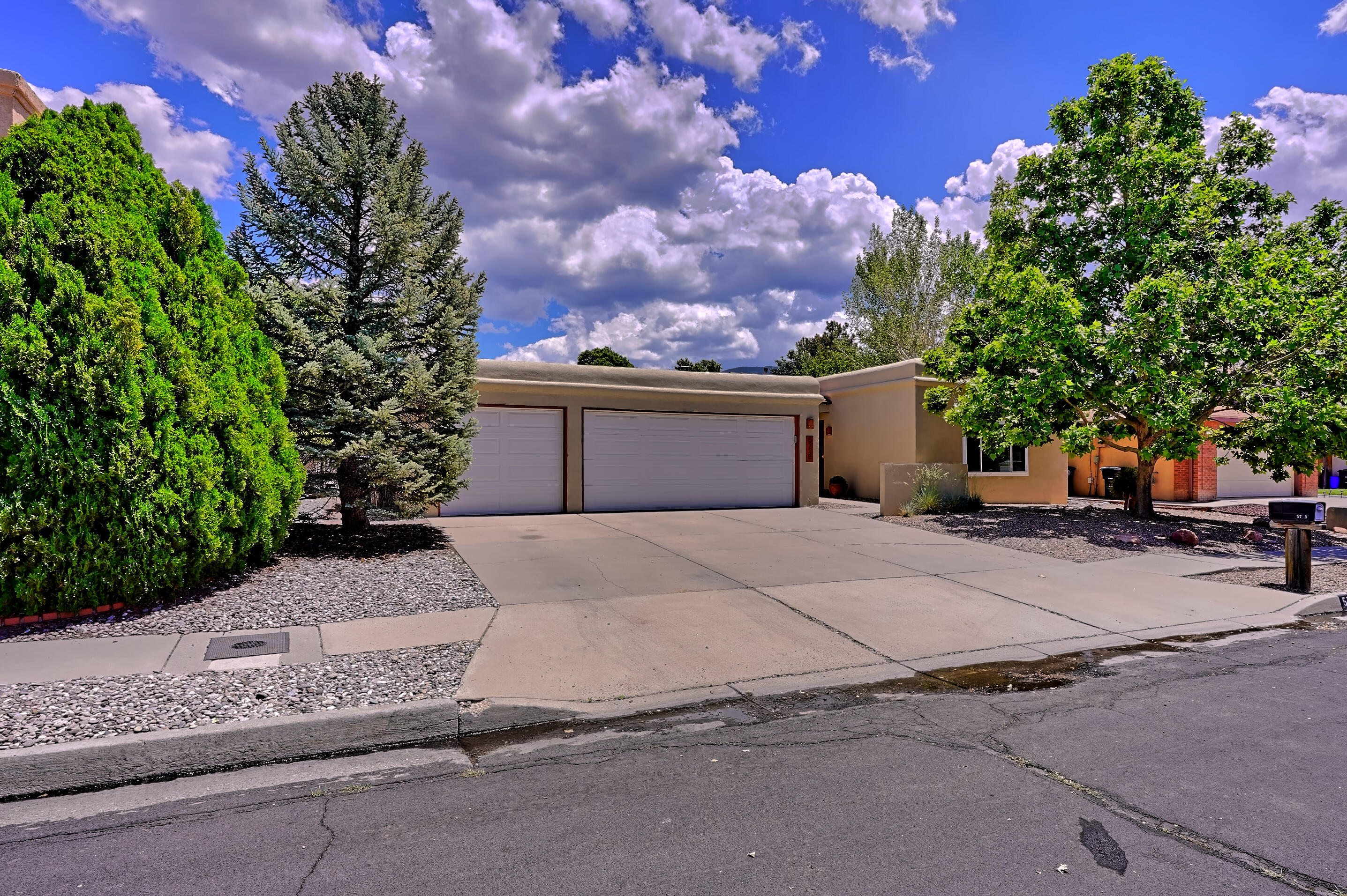 5738 Vista Bonita Street NE