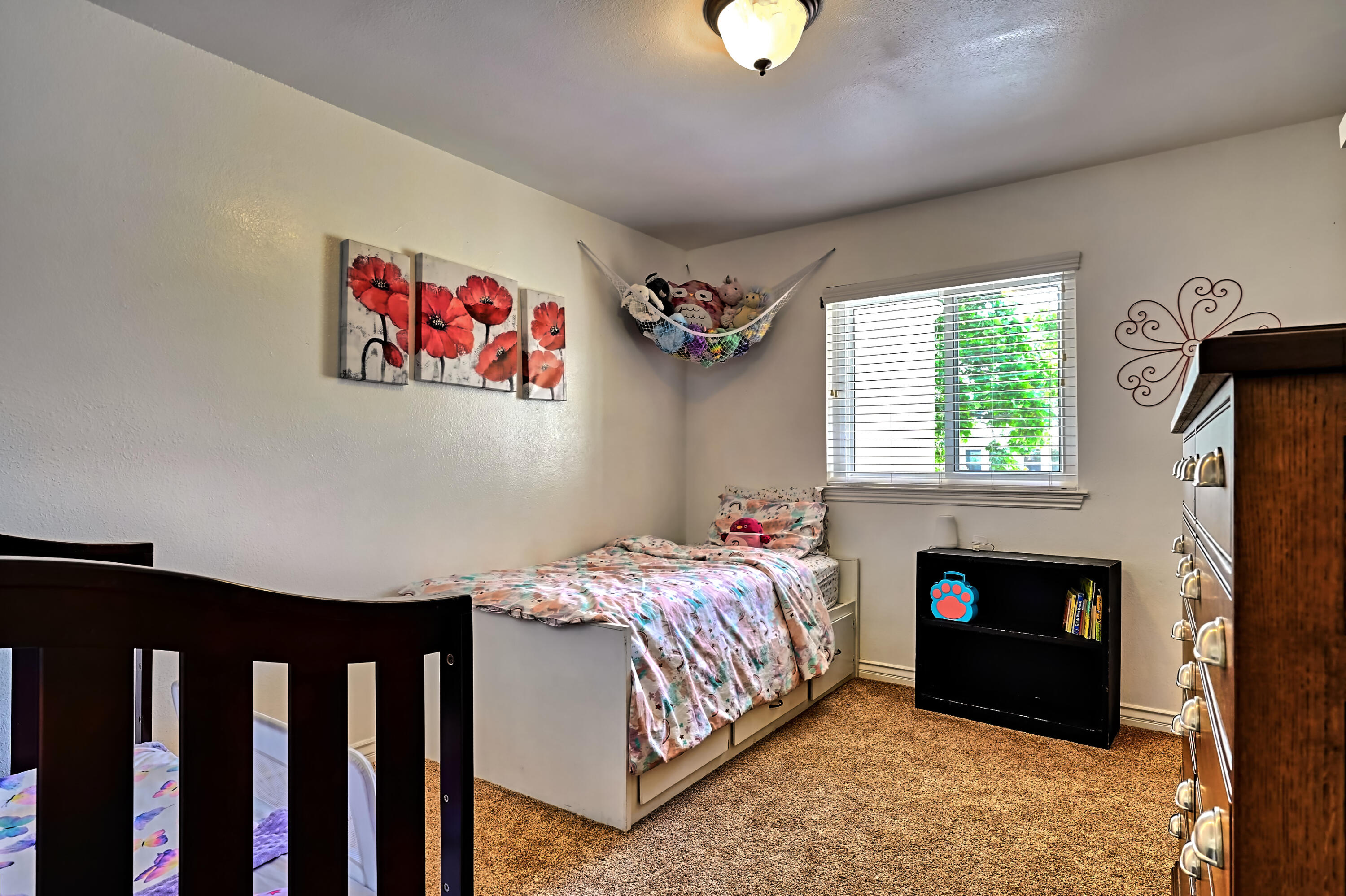 5738 Vista Bonita Street NE