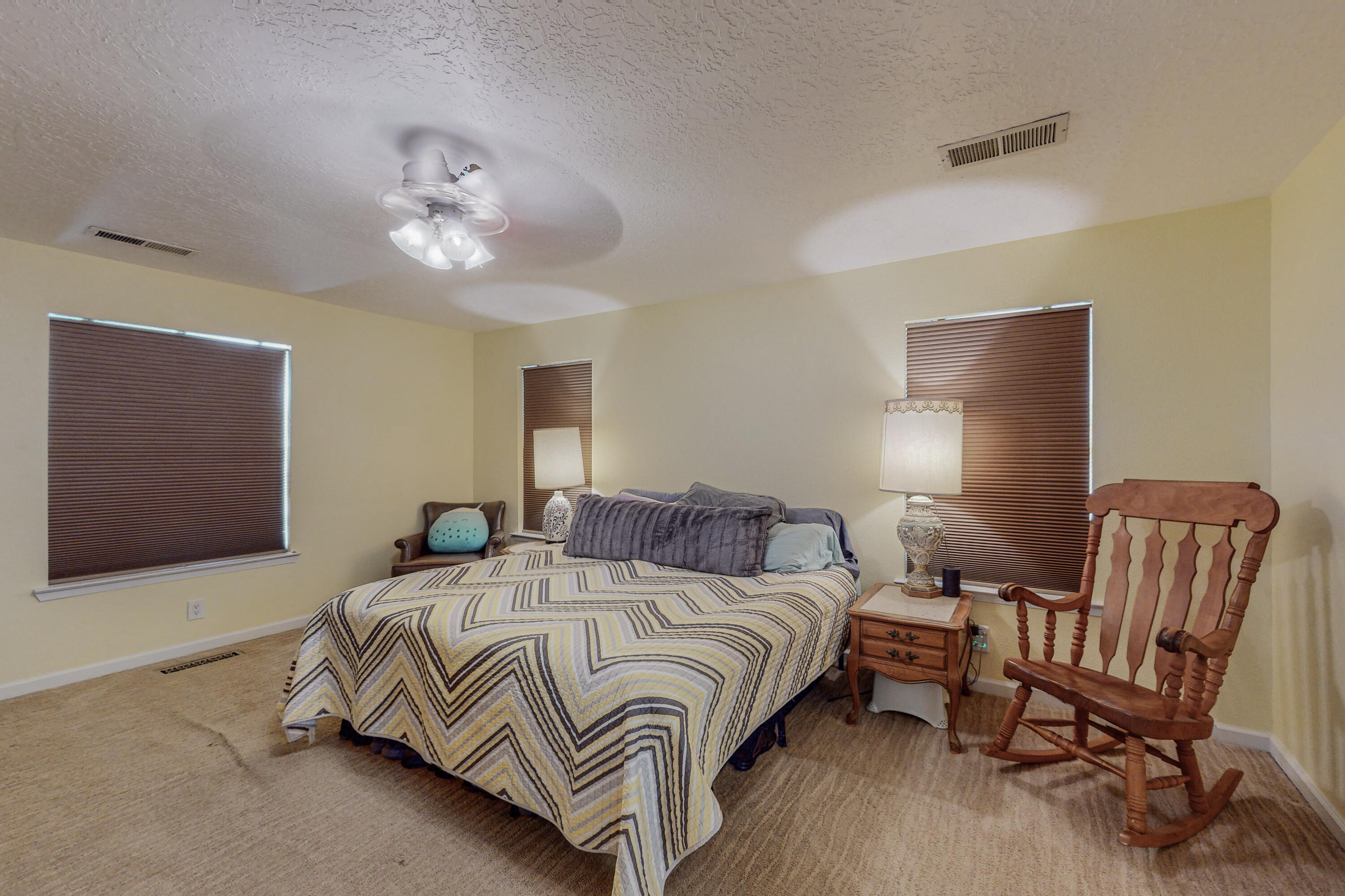 10305 Paseo Del Norte NW