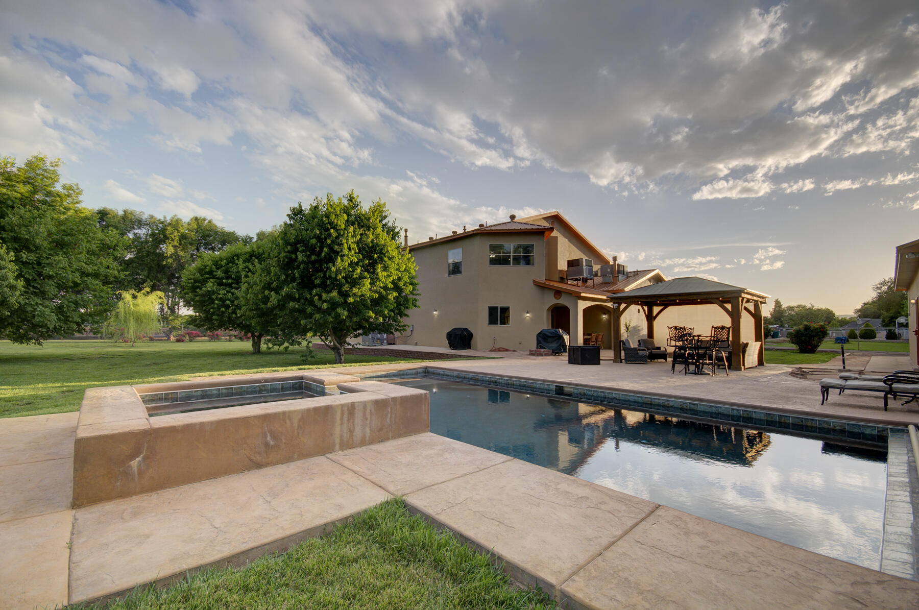 2220 Don Andres Road SW