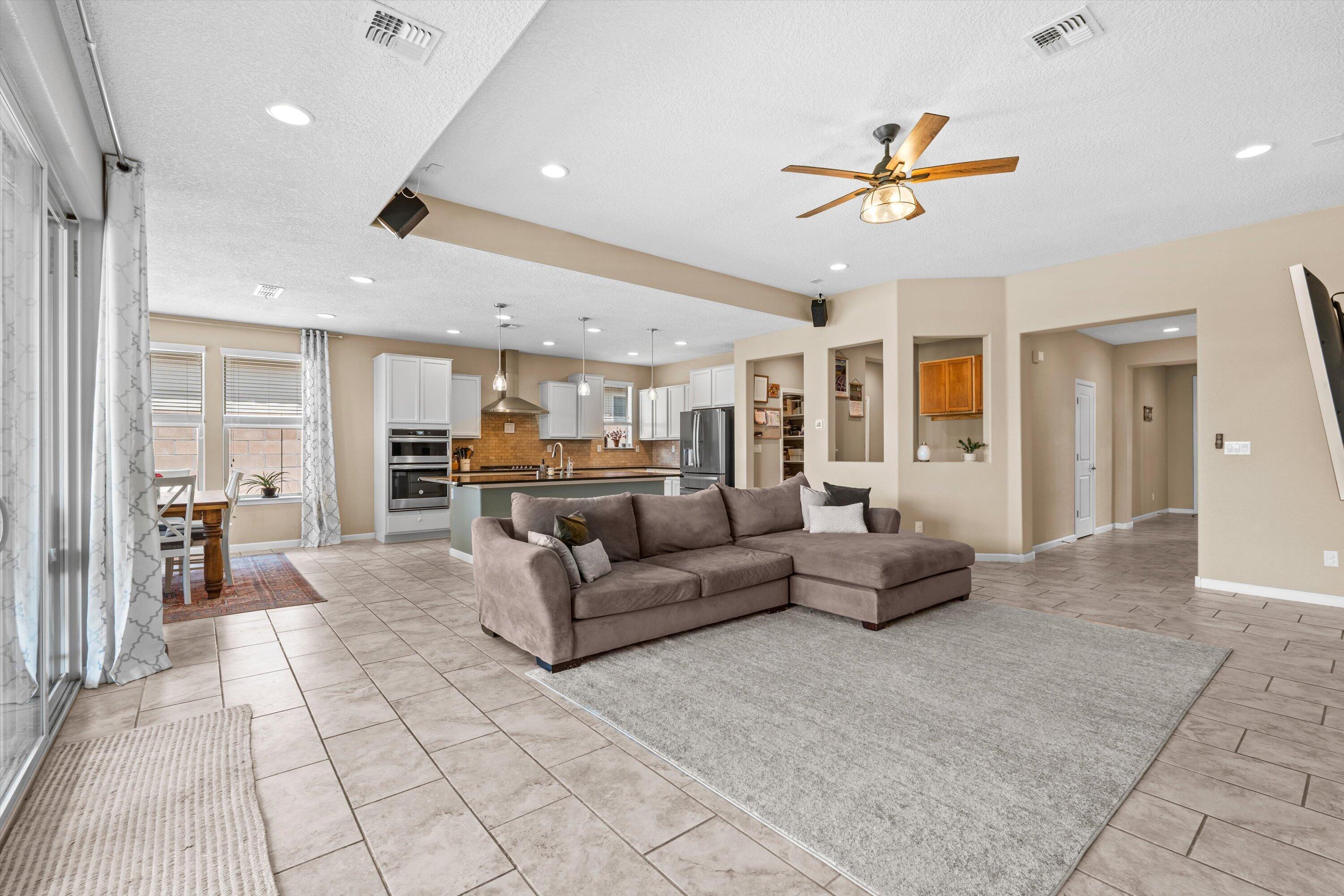 3104 Walsh Loop SE