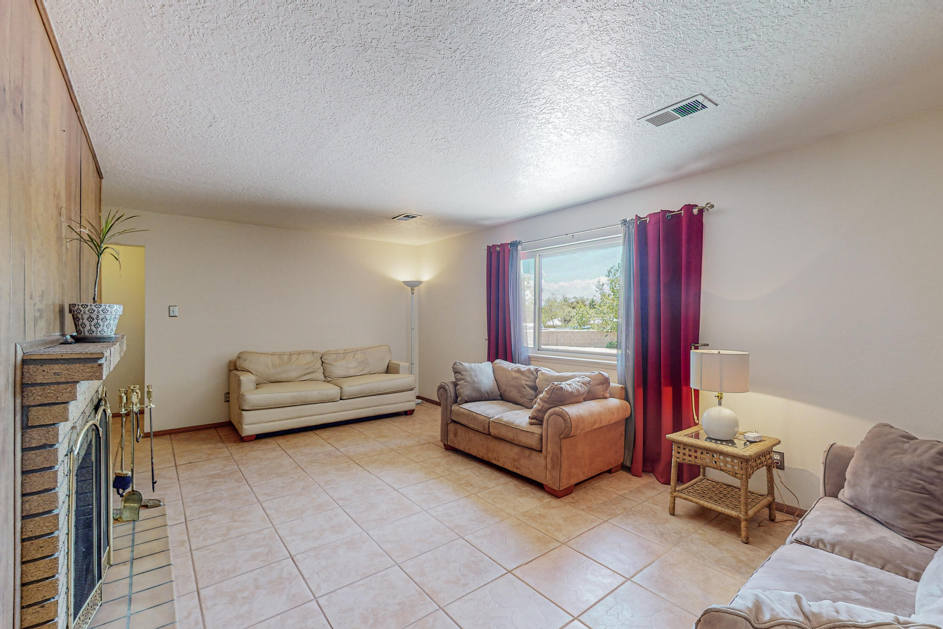 10620 Andrea Circle NW