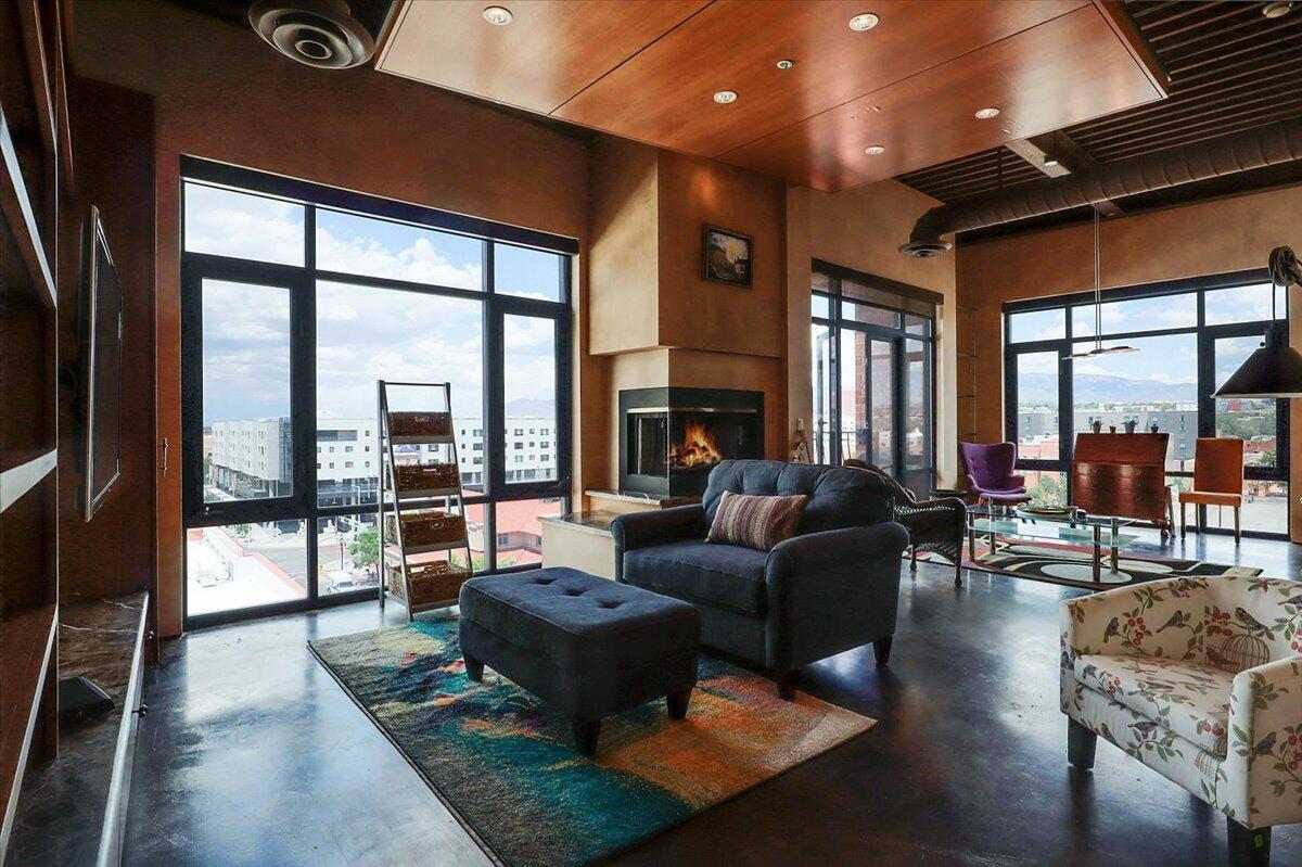100 Gold Avenue SW Unit: 601
