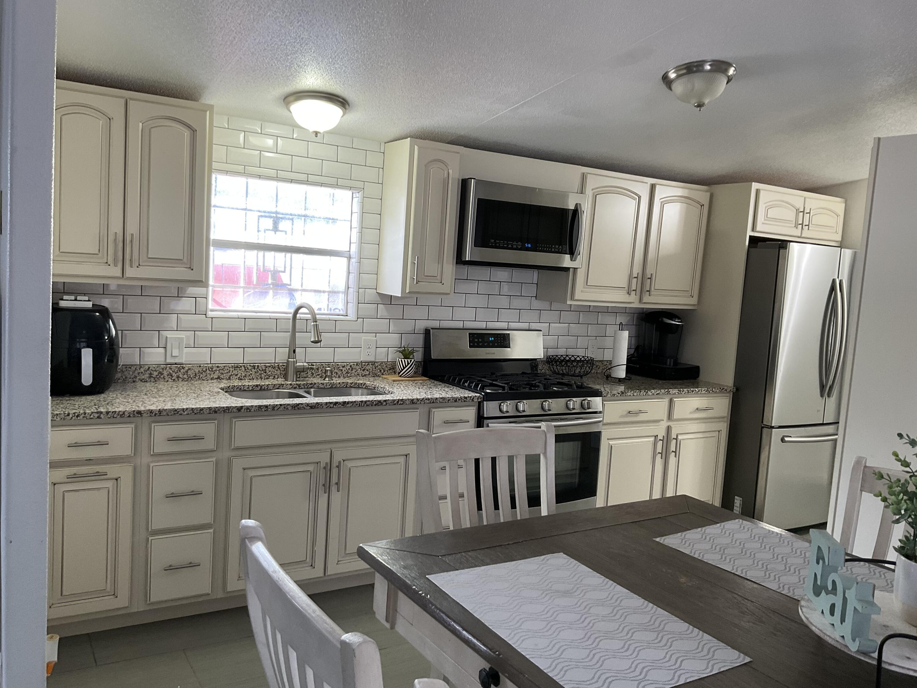 468 Swann Loop