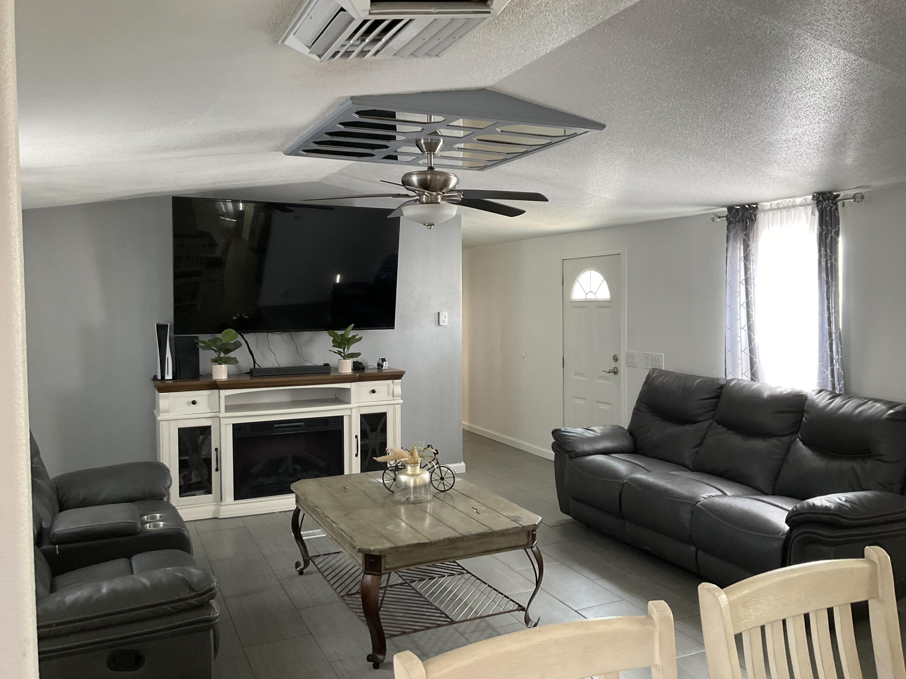468 Swann Loop
