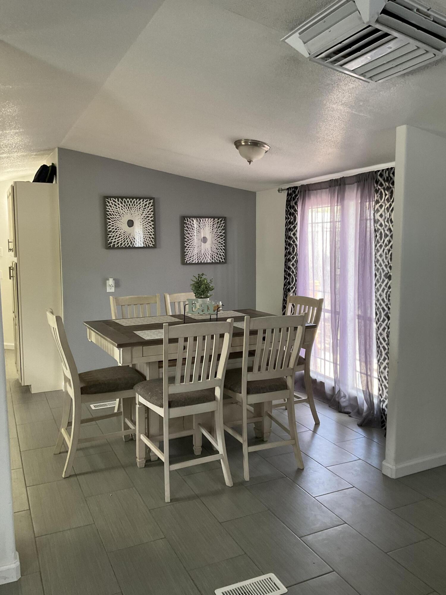 468 Swann Loop