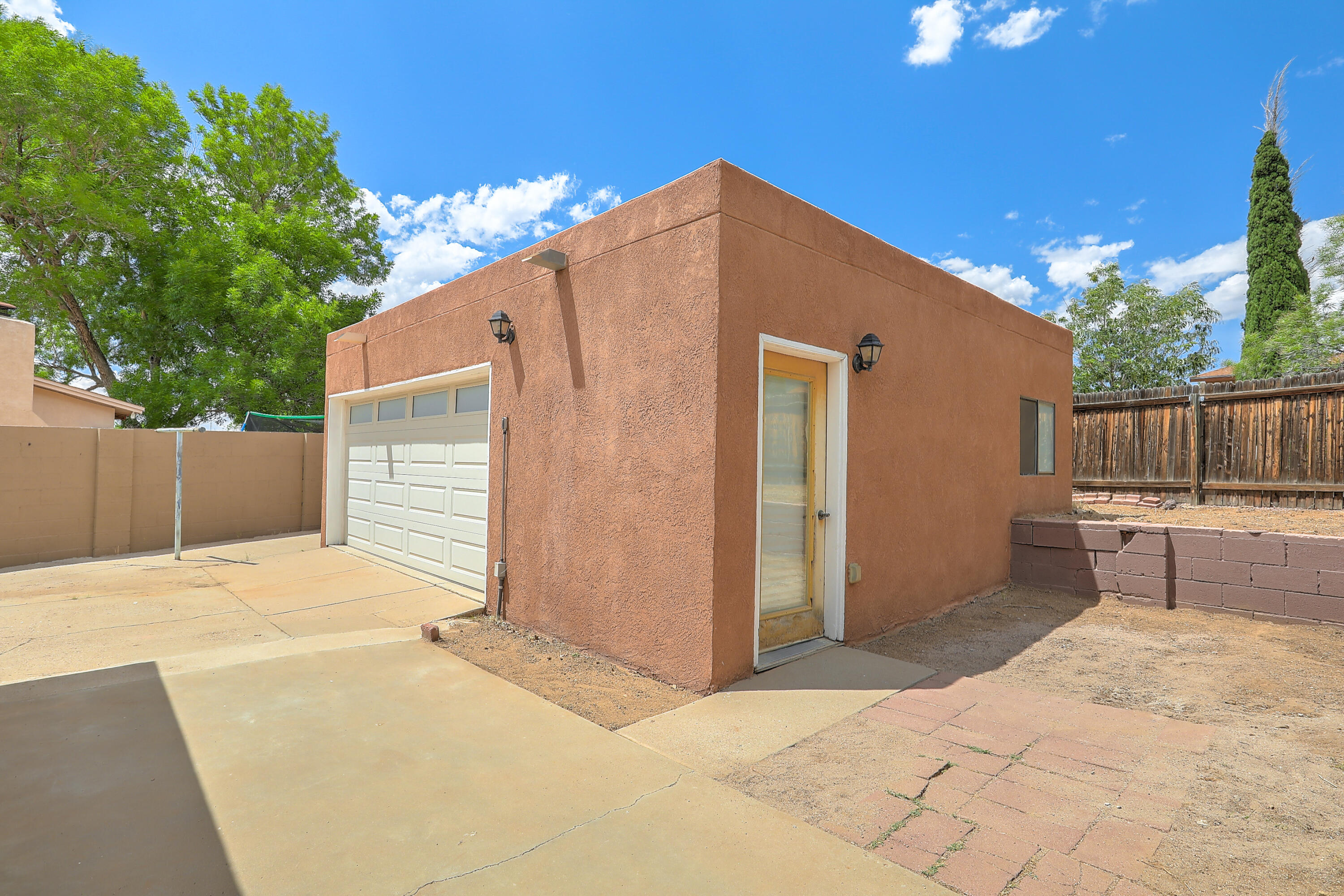 624 Figueroa Street NE